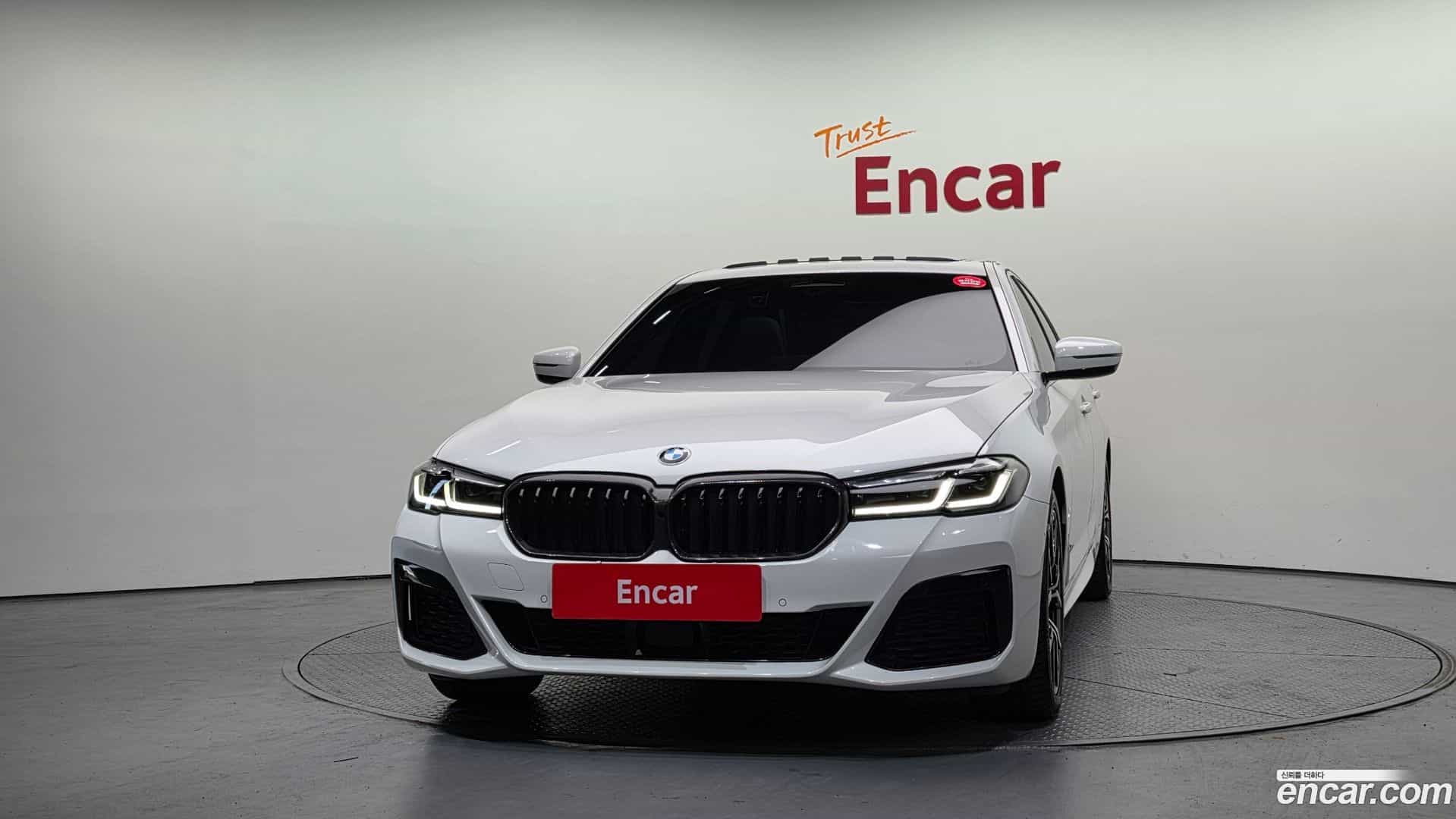 5-Series BMW 2022.8-OUTER-003