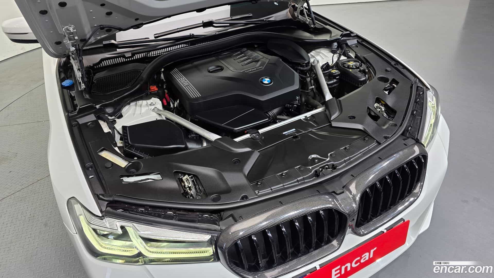 5-Series BMW 2022.8-INNER-006