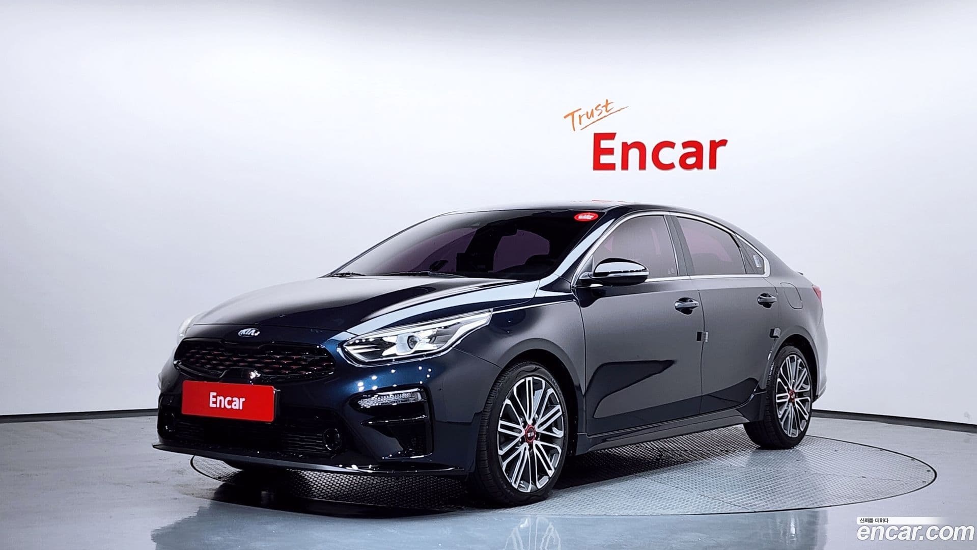 Main__Slider__Photo:K3 Kia 2020.1-0