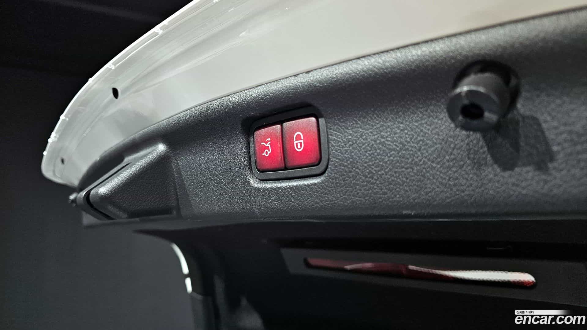 C-Class Mercedes-Benz 2023.7-OPTION-024