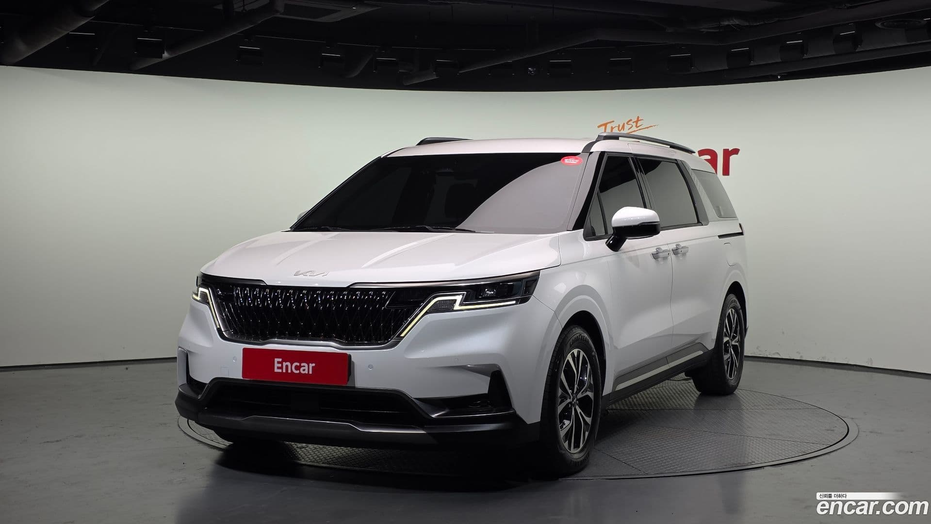 Main__Slider__Photo:Canival Kia 2022.0-0