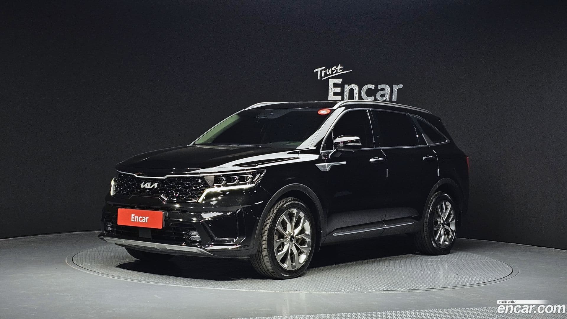 Main__Slider__Photo:Sorento Kia 2021.11-0