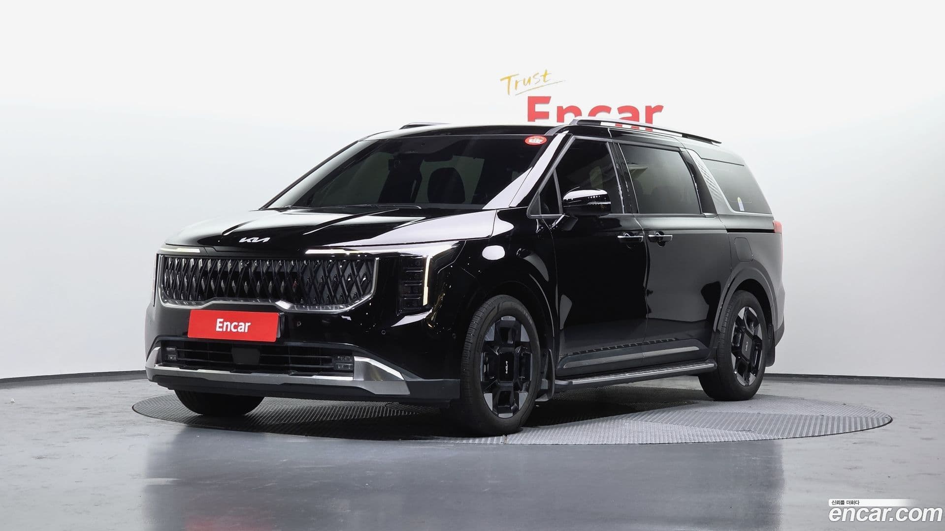 Main__Slider__Photo:Canival Kia 2024.3-0