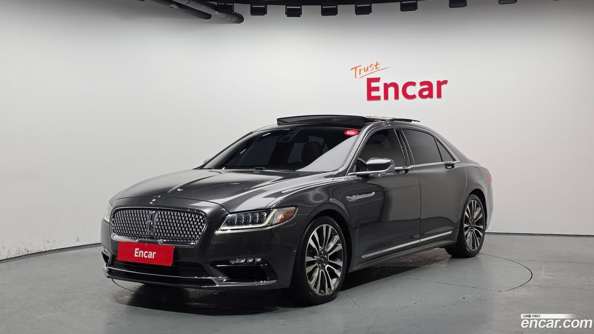 Main__Slider__Photo:Continental Lincoln 2018.4-0