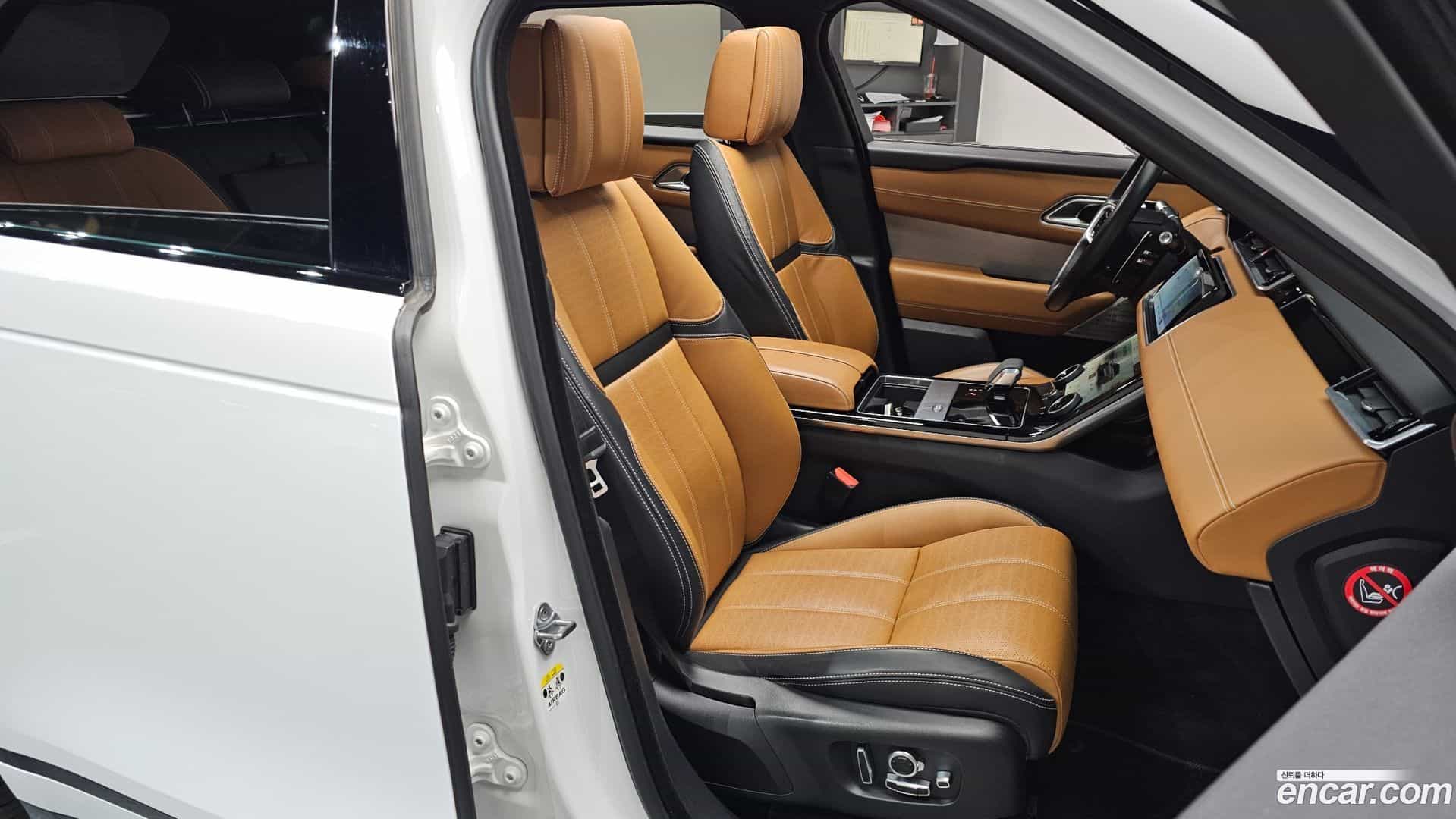 Range Rover Velar Land Rover 2021.11-INNER-010