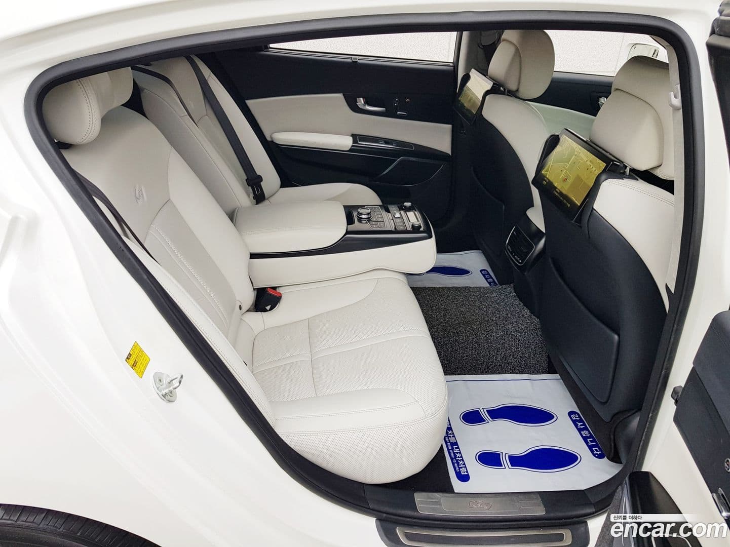Main__Slider__Photo:K9 Kia 2012.5-0