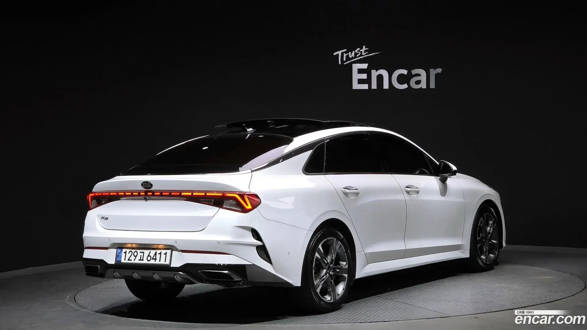 Main__Slider__Photo:K5 Kia 2020.8-1