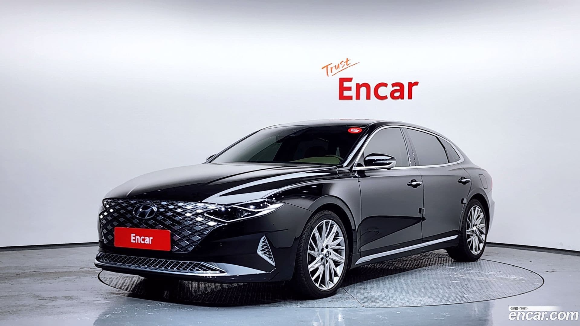 Main__Slider__Photo:Grandeur Hyundai 2020.3-0