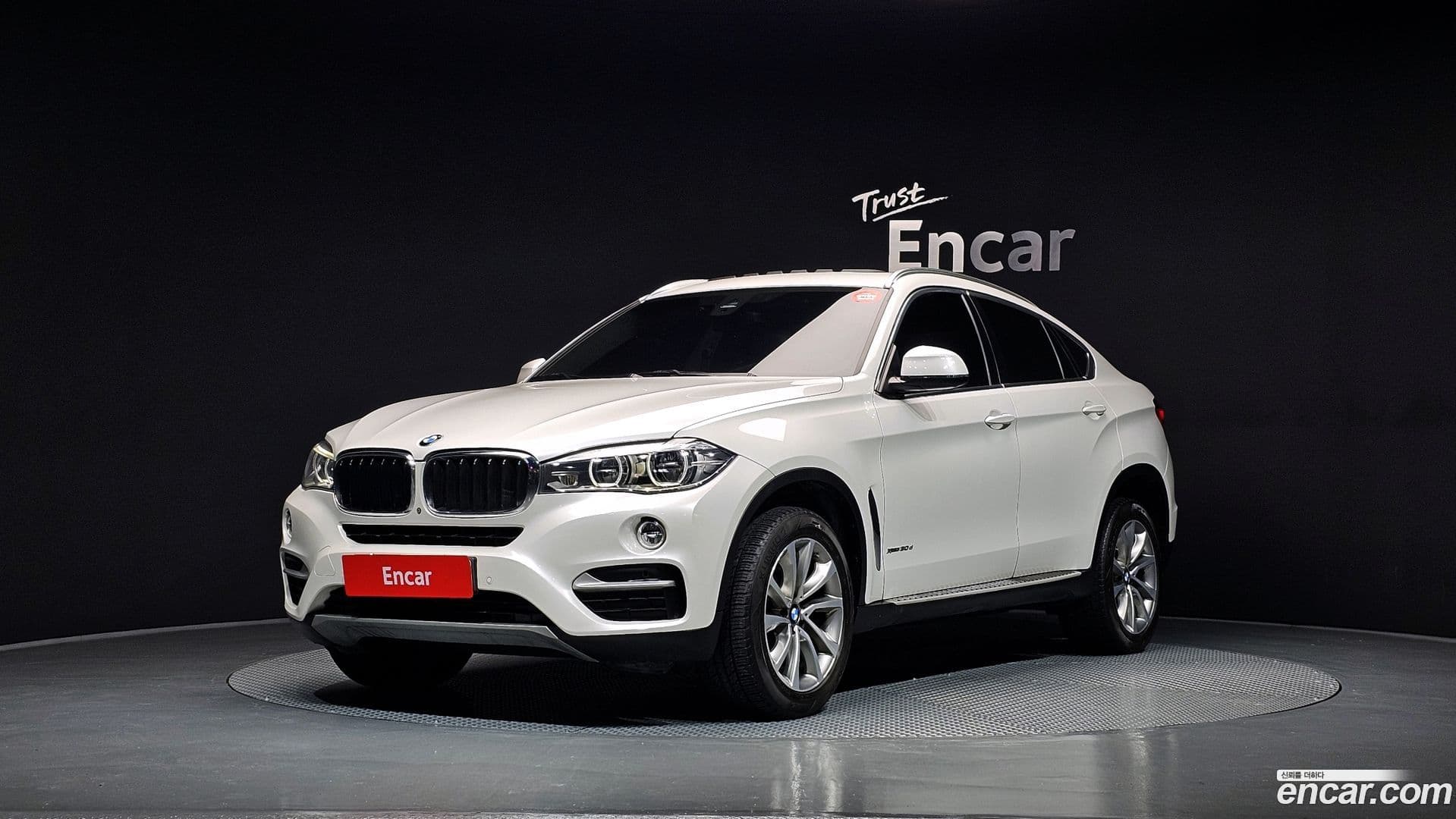 Main__Slider__Photo:X6 BMW 2017.5-0