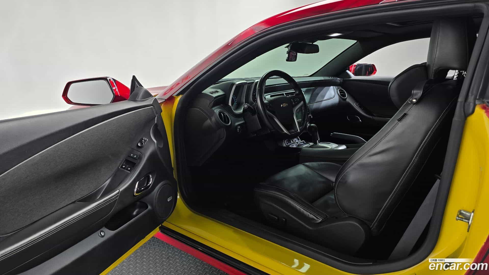 Camaro Chevrolet 2015.2-INNER-010