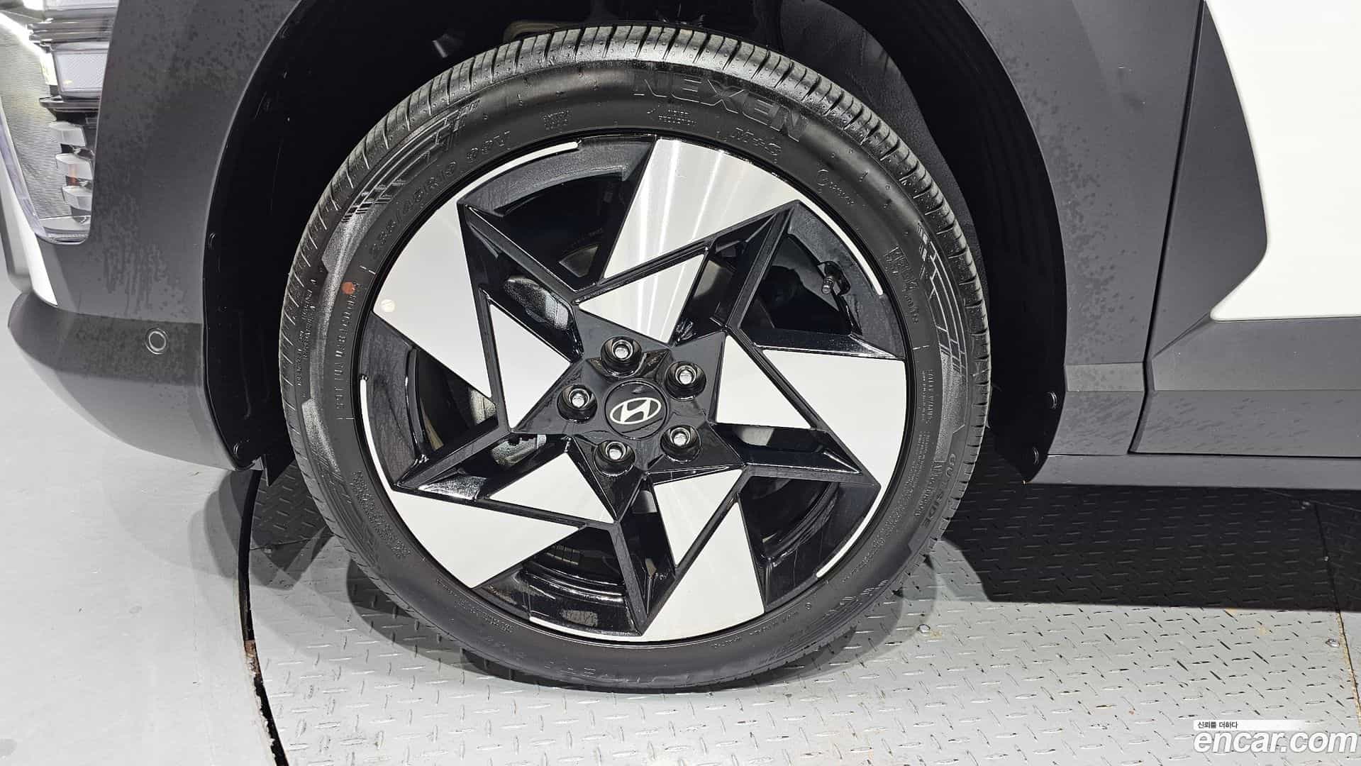 Kona Hyundai 2025.4-OUTER-005