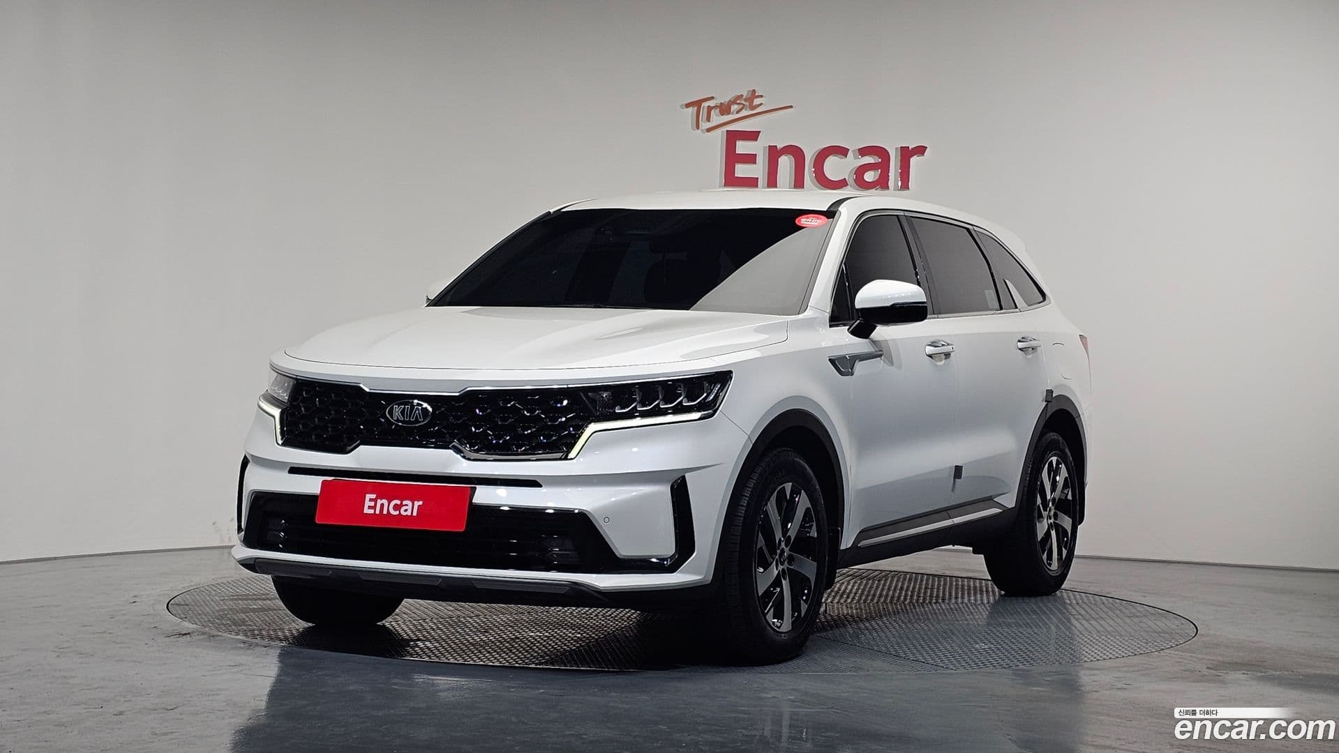 Main__Slider__Photo:Sorento Kia 2020.5-0