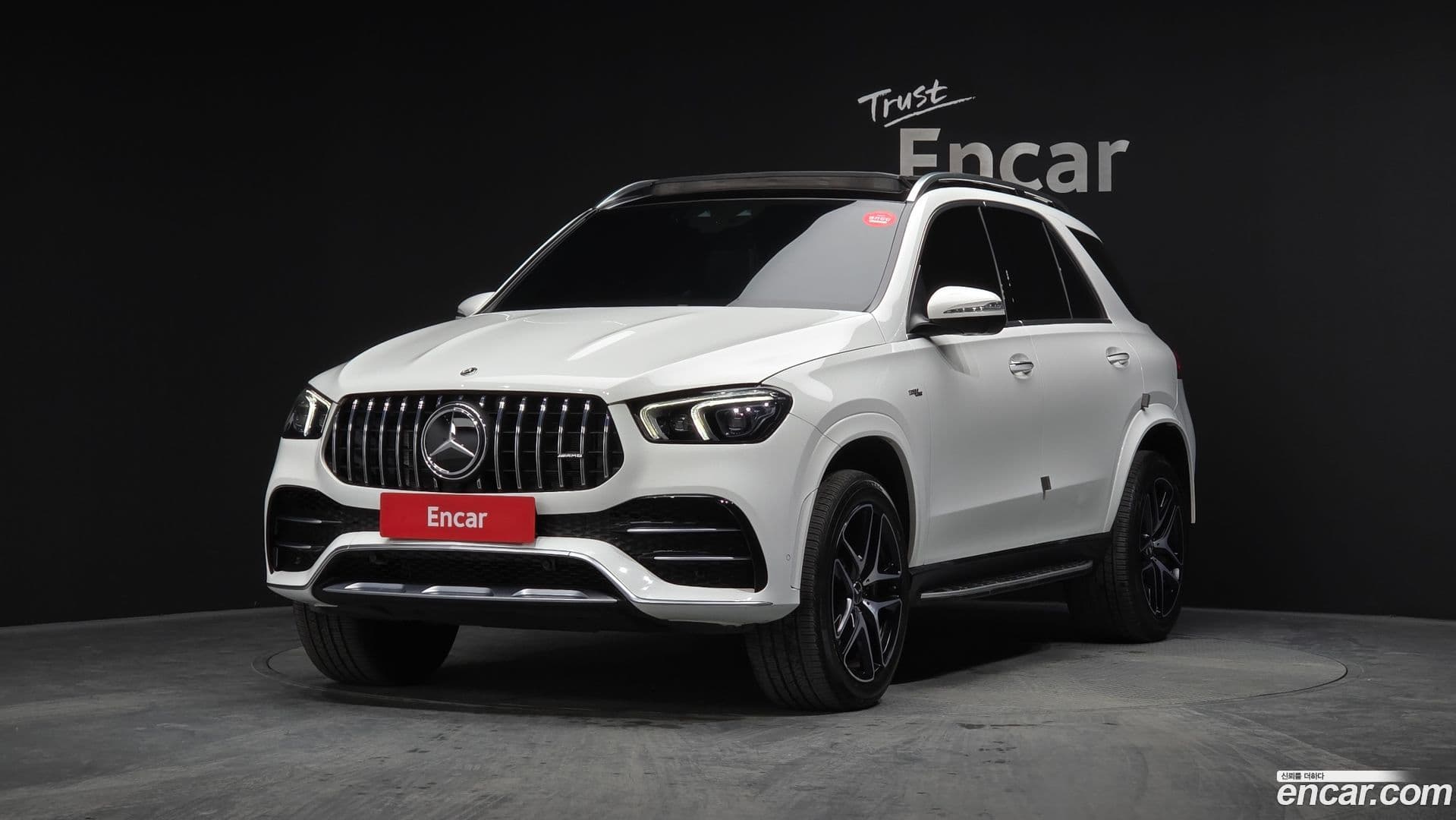 Main__Slider__Photo:GLE-Class Mercedes-Benz 2022.6-0