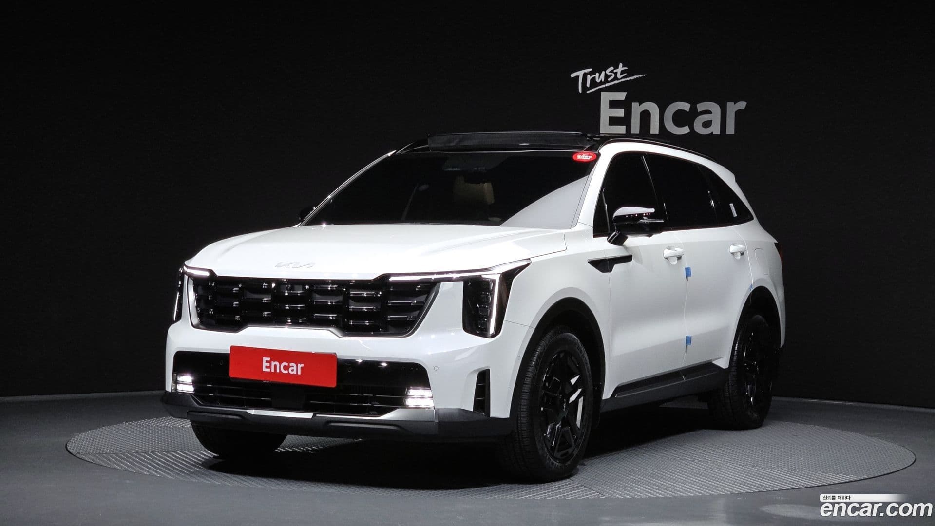 Main__Slider__Photo:Sorento Kia 2024.0-0