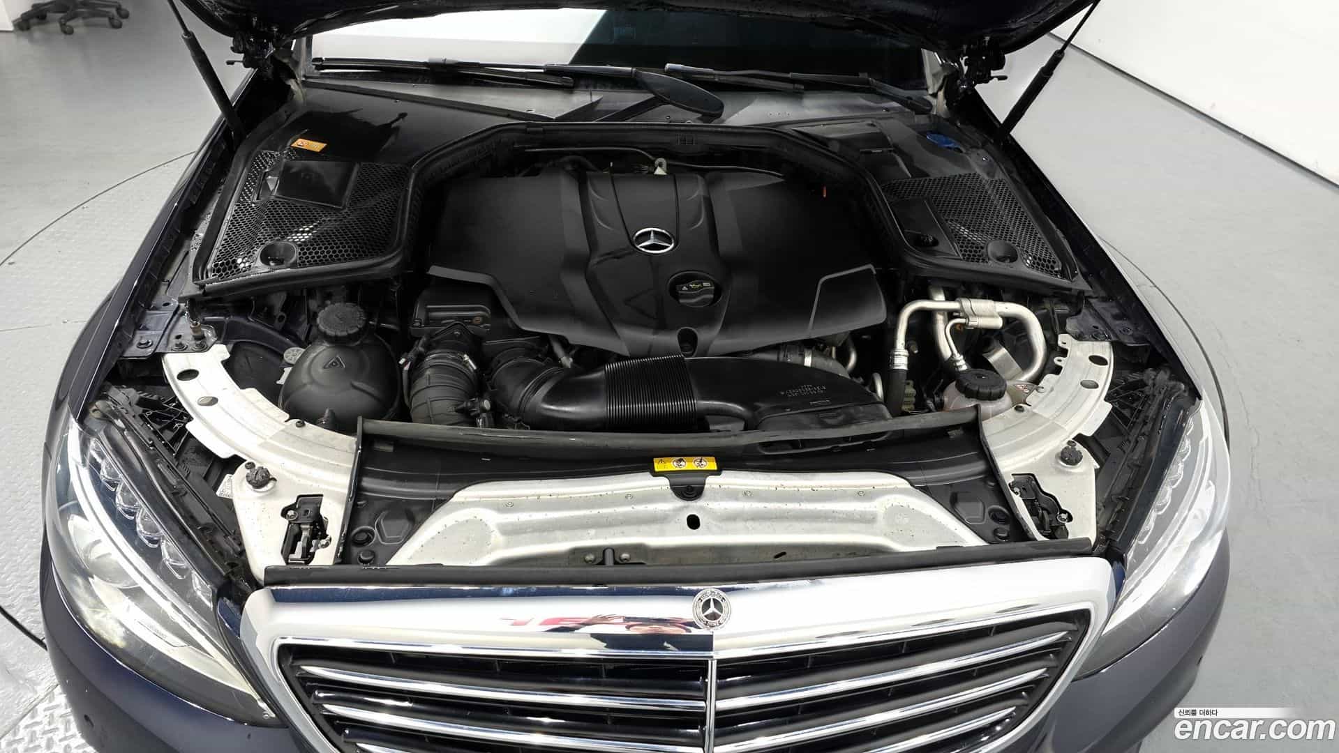 C-Class Mercedes-Benz 2016.5-INNER-006