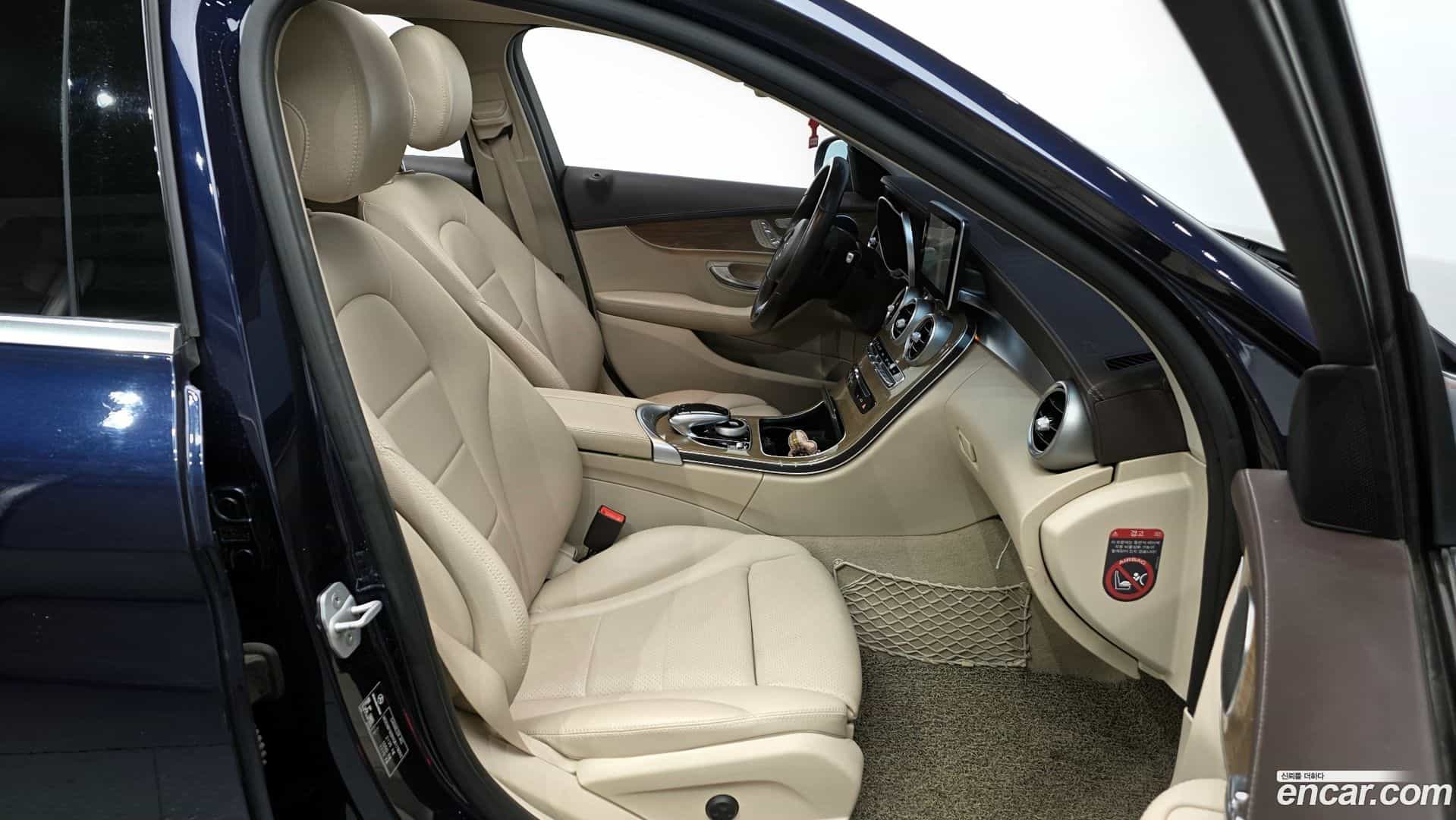 C-Class Mercedes-Benz 2016.5-OPTION-015