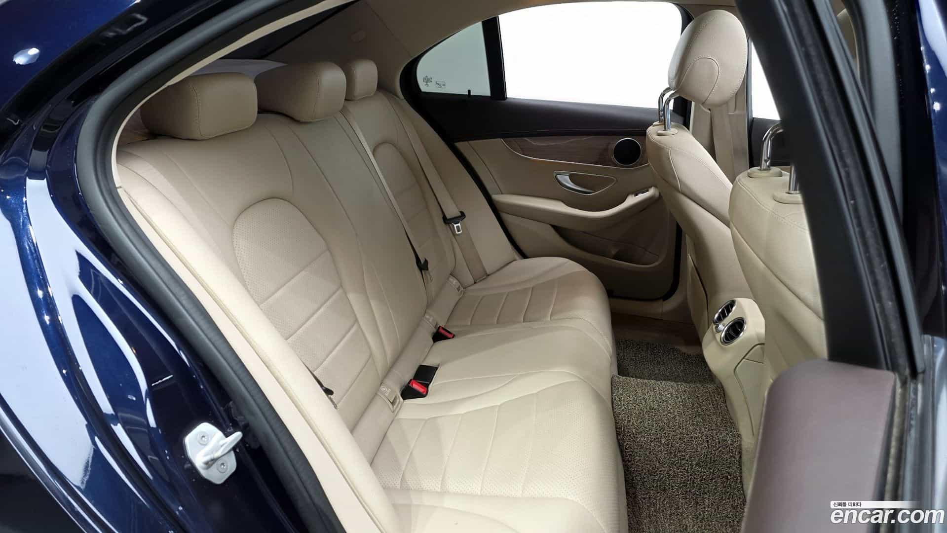 C-Class Mercedes-Benz 2016.5-OPTION-016