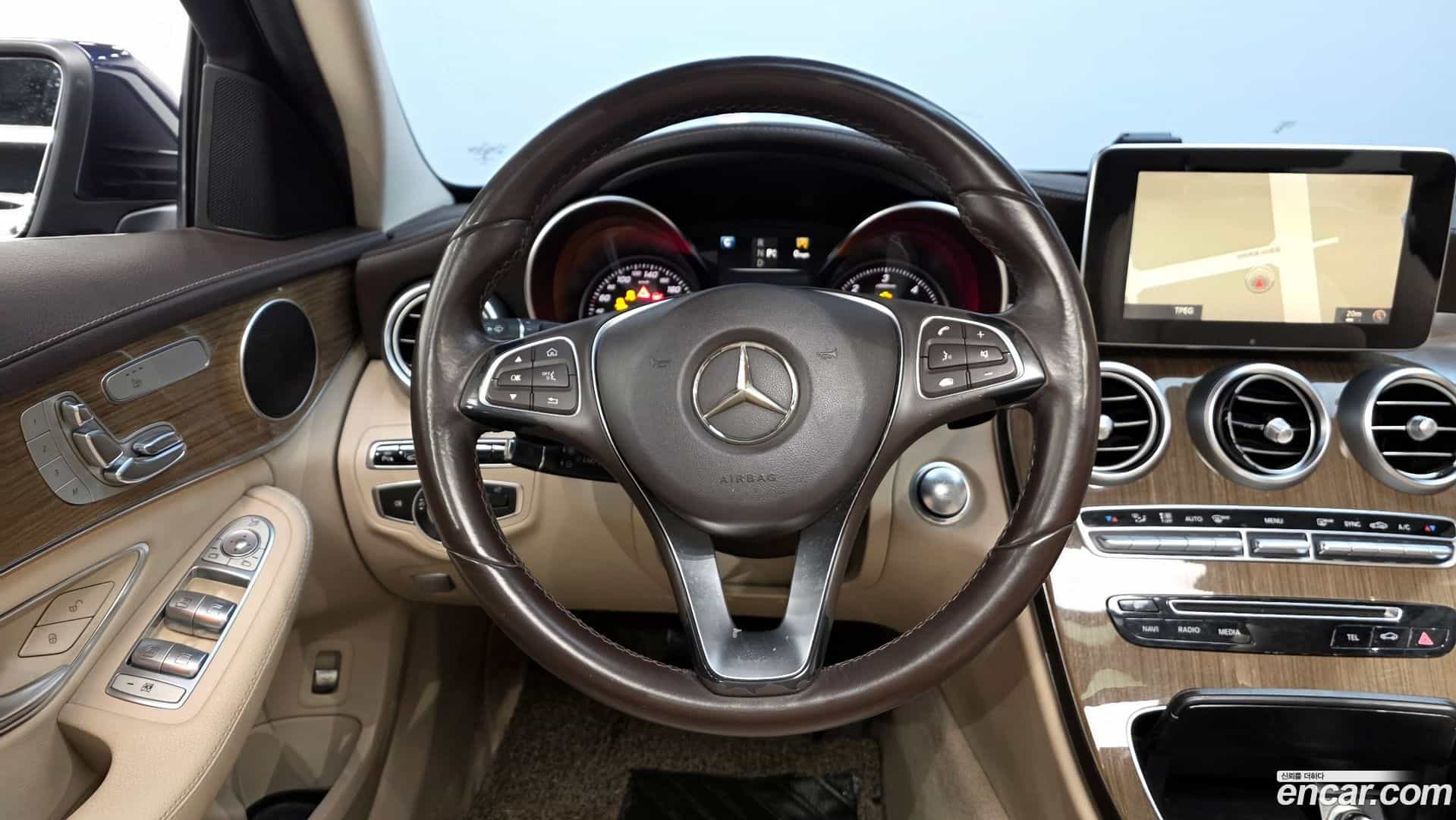 C-Class Mercedes-Benz 2016.5-OPTION-017