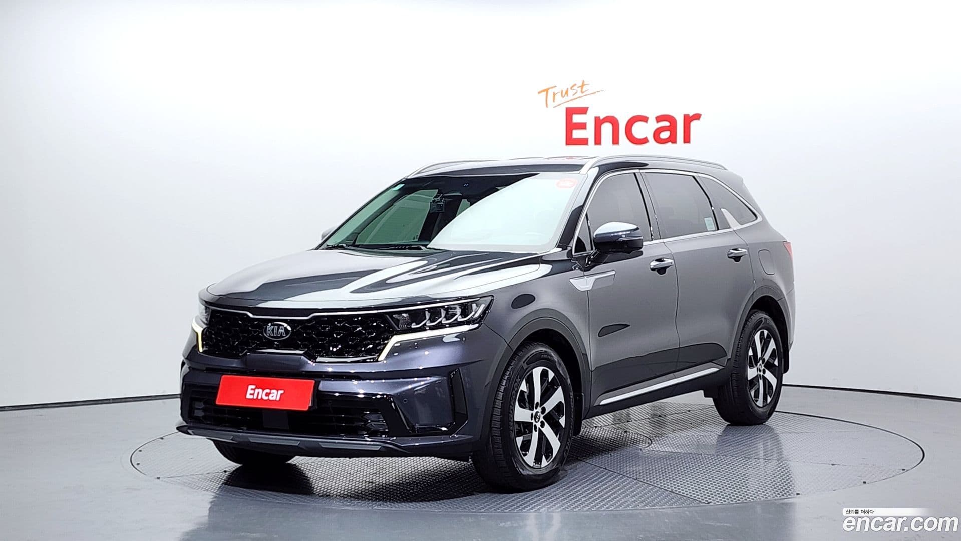 Main__Slider__Photo:Sorento Kia 2020.4-0