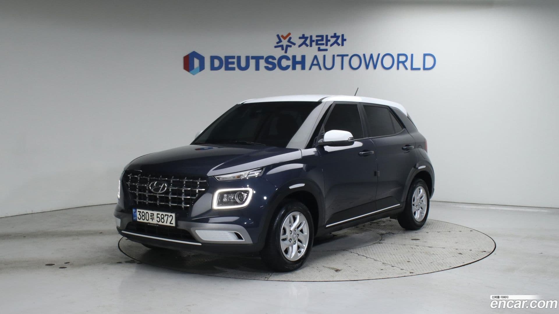 Main__Slider__Photo:Venue Hyundai 2021.4-0