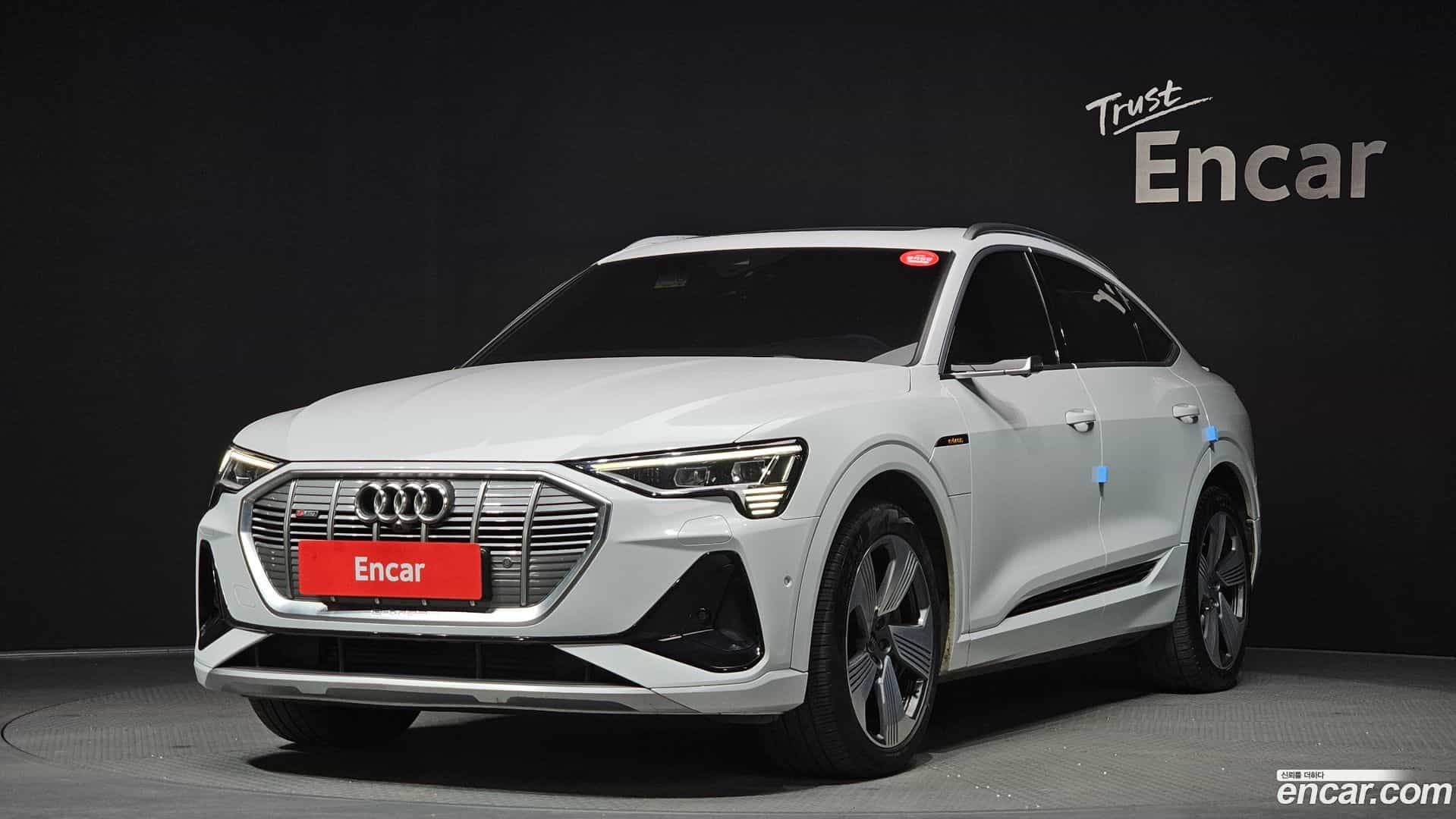 e-tron Audi 2022.6-OUTER-001