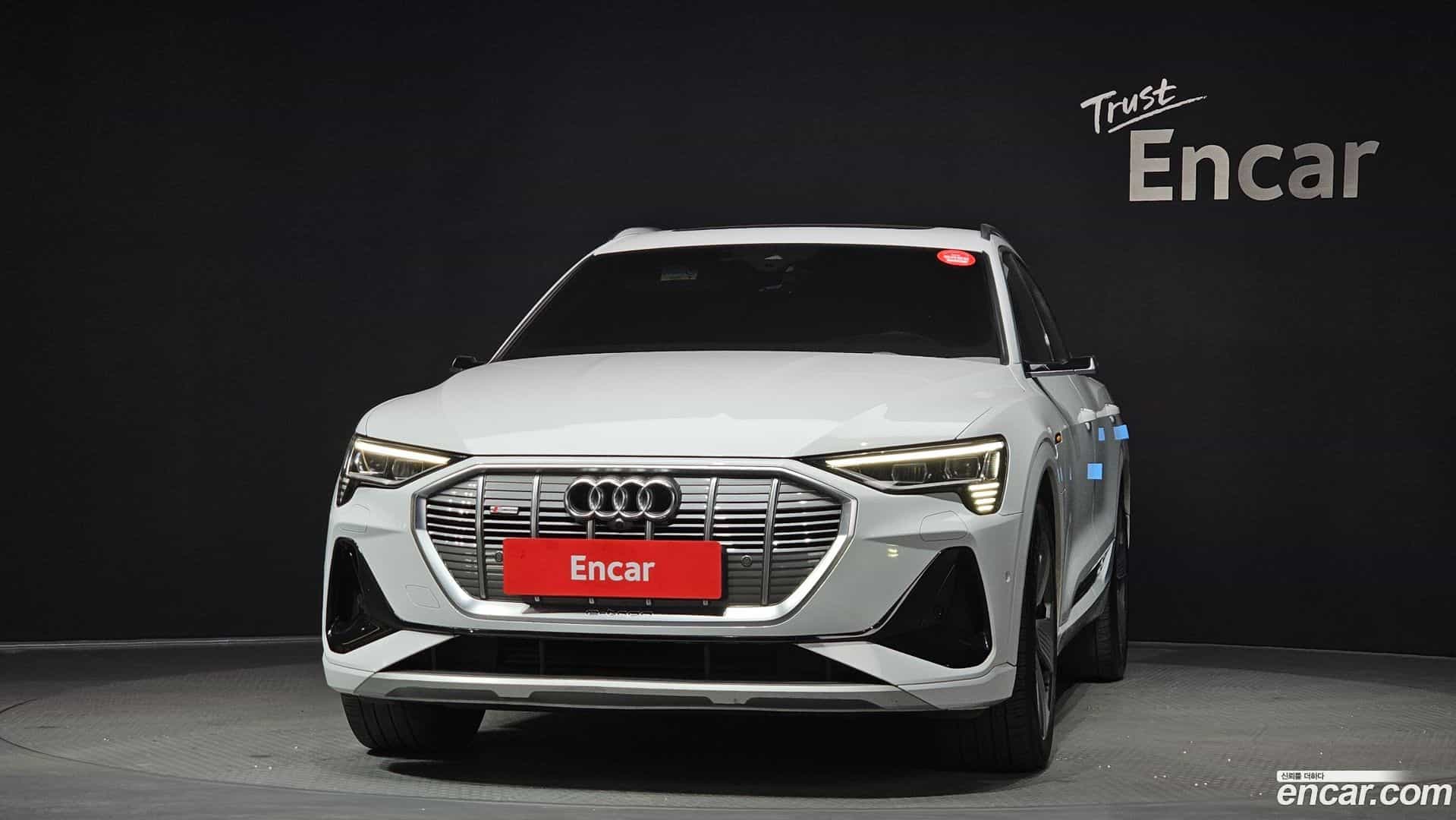 e-tron Audi 2022.6-OUTER-003