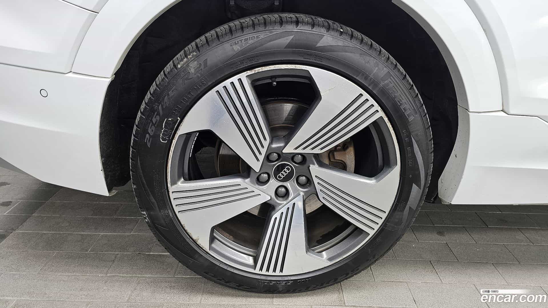 e-tron Audi 2022.6-OUTER-005