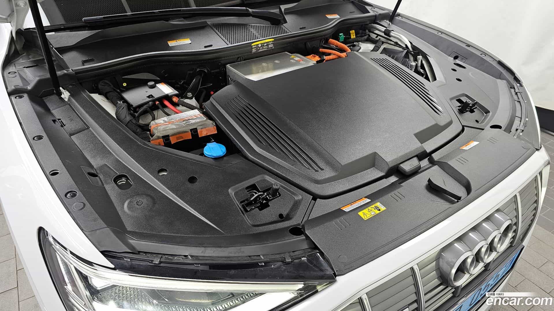 e-tron Audi 2022.6-OUTER-006