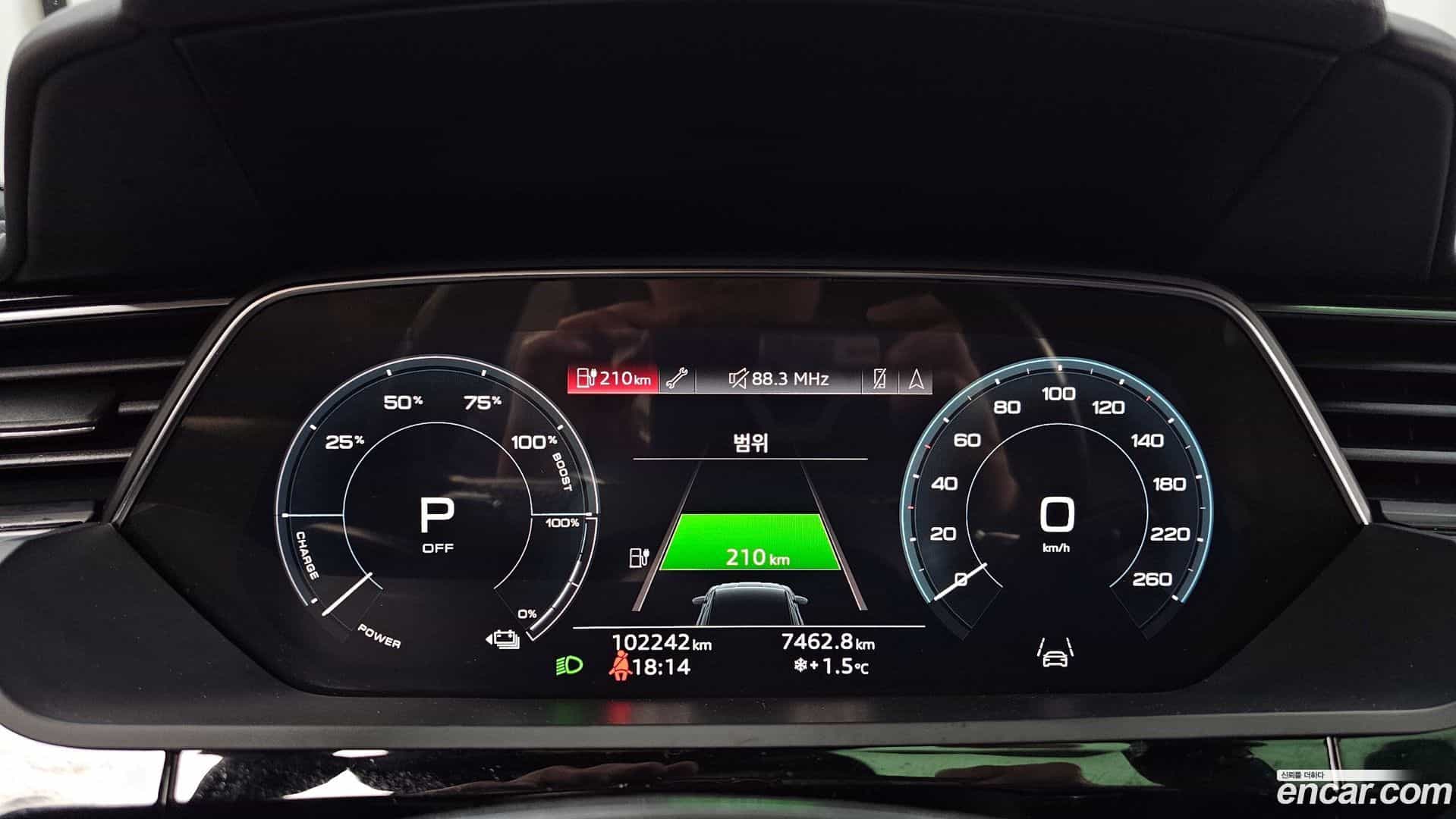 e-tron Audi 2022.6-INNER-008