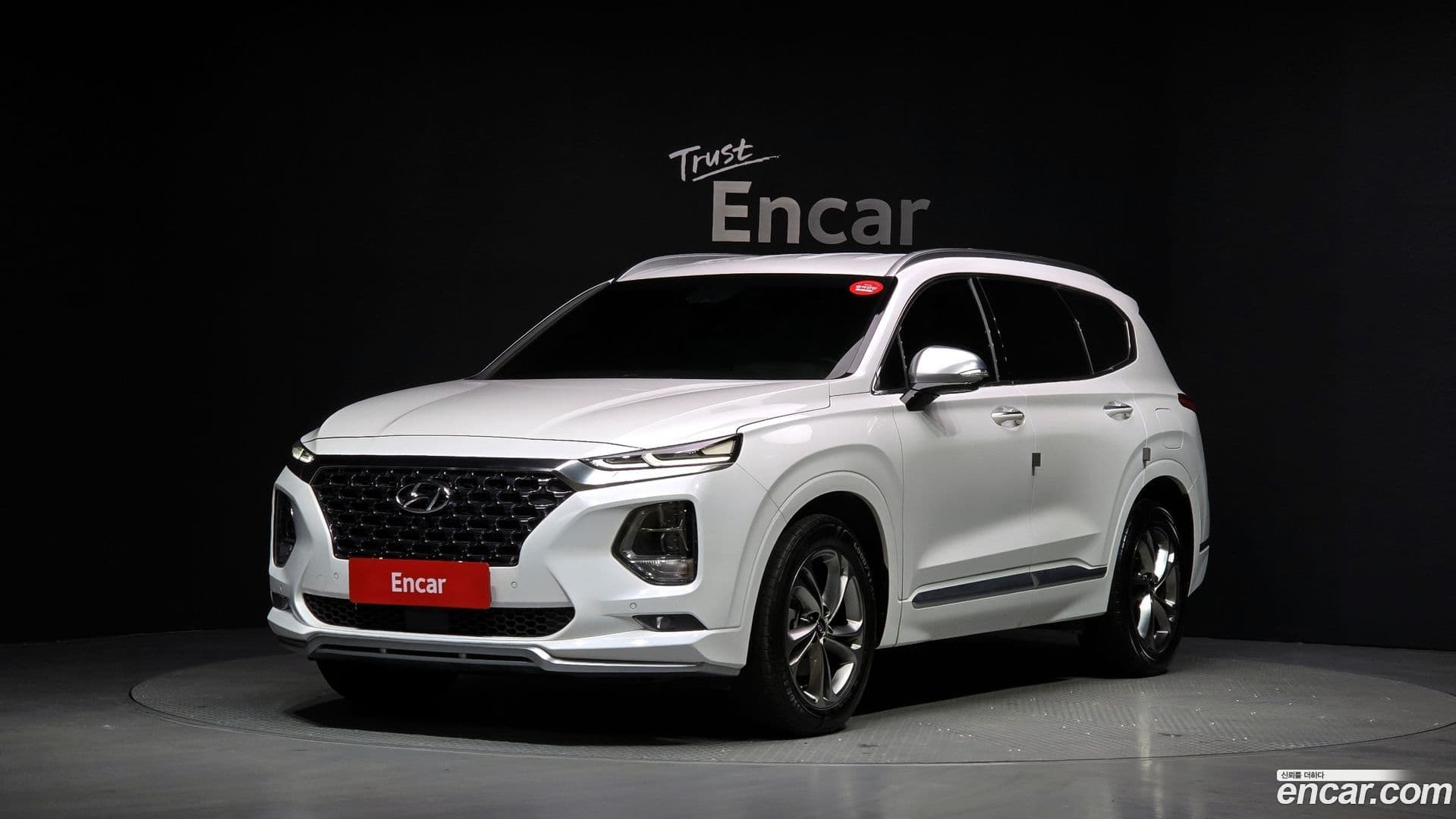 Main__Slider__Photo:Santafe Hyundai 2020.11-0