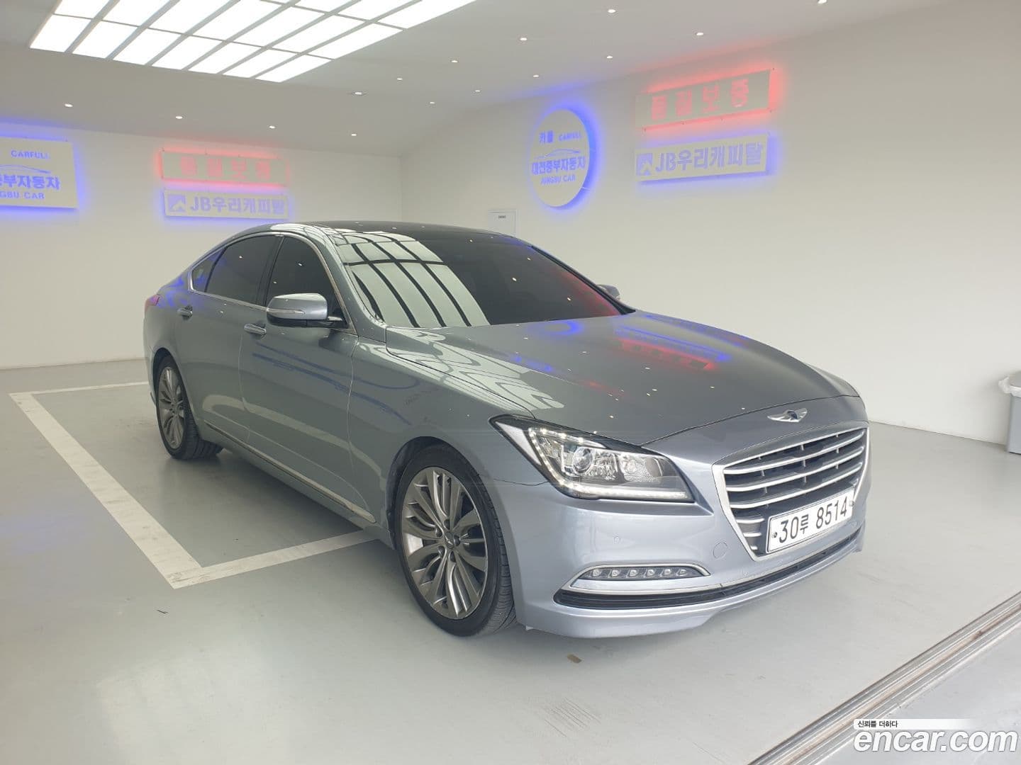 Main__Slider__Photo:Genesis Hyundai 2015.7-0