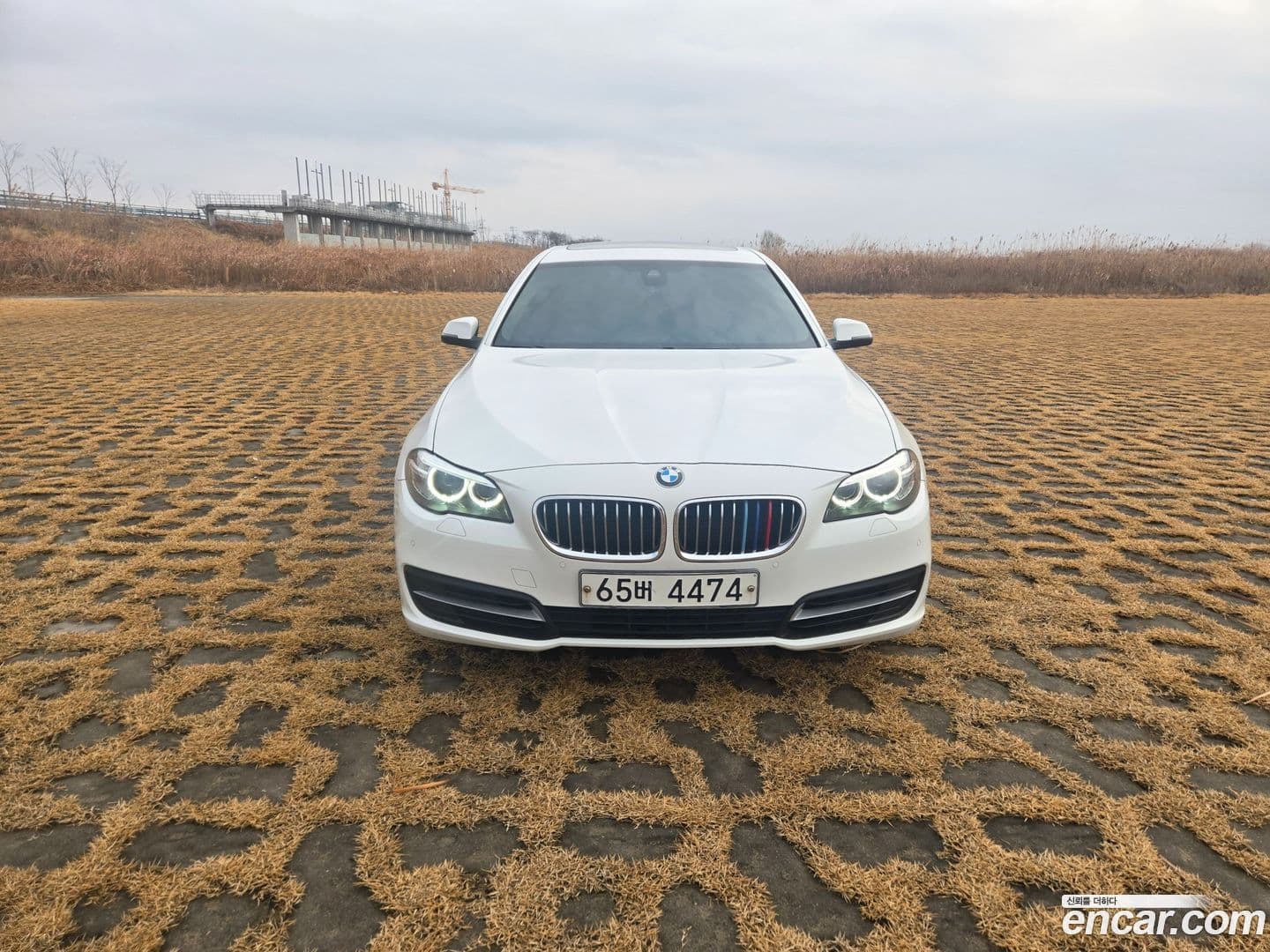 Main__Slider__Photo:5-Series BMW 2014.4-0