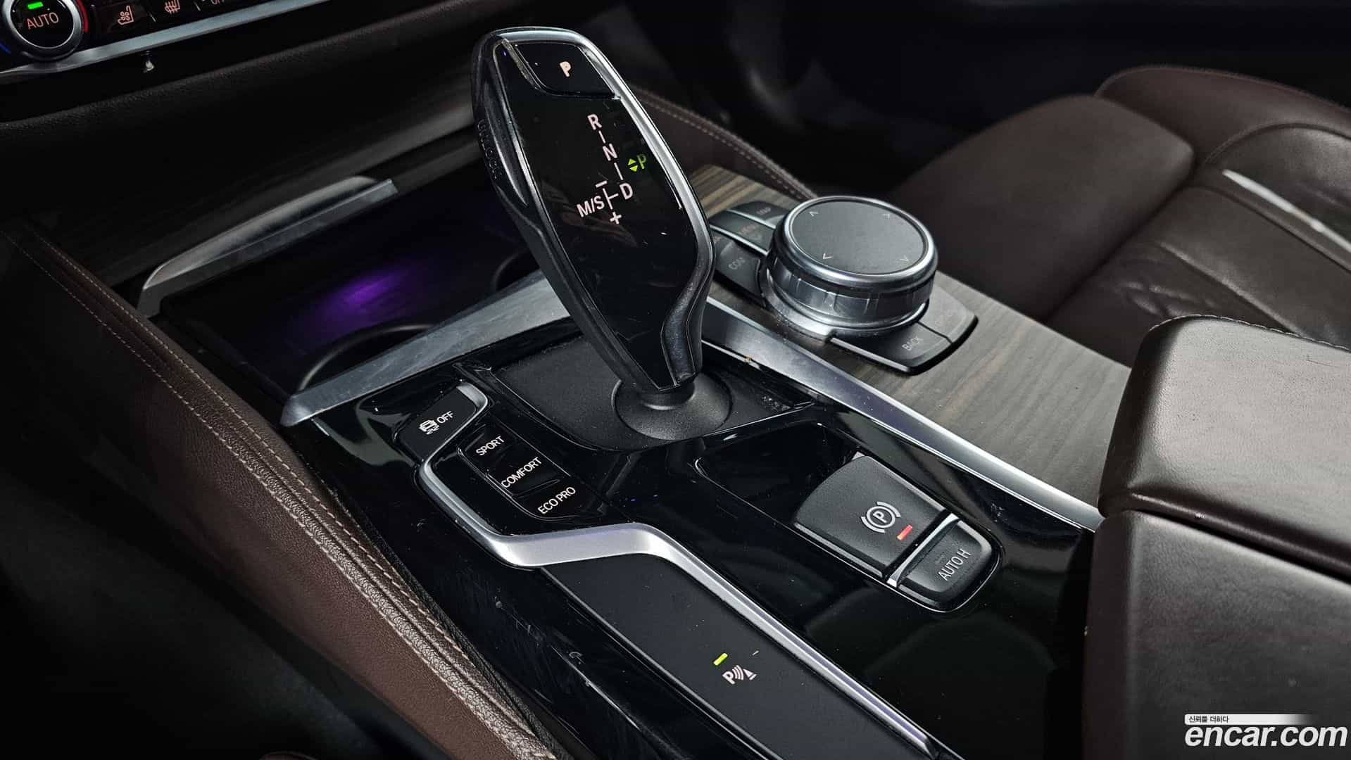 5-Series BMW 2018.11-INNER-009