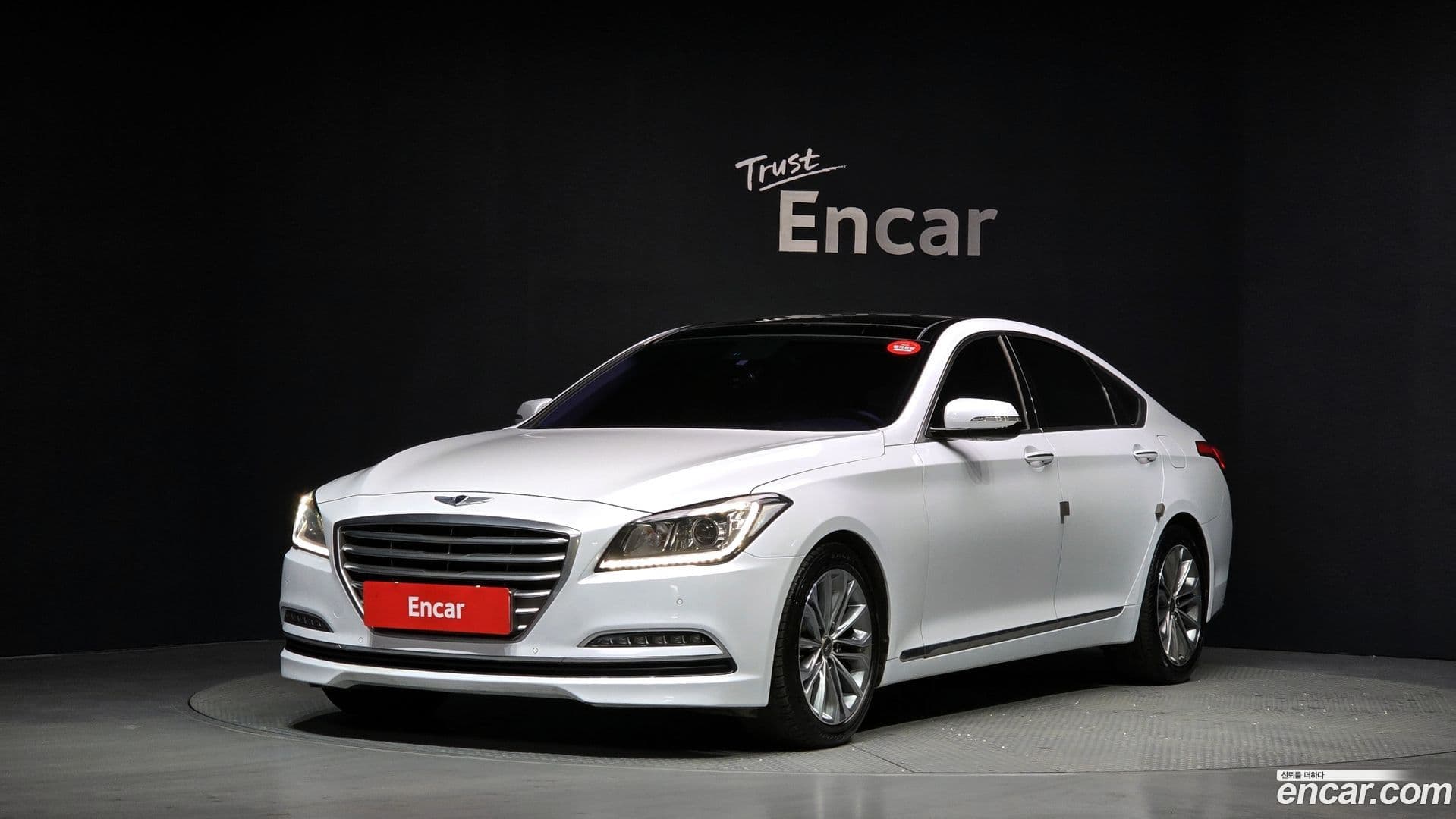 Main__Slider__Photo:Genesis Hyundai 2014.6-0