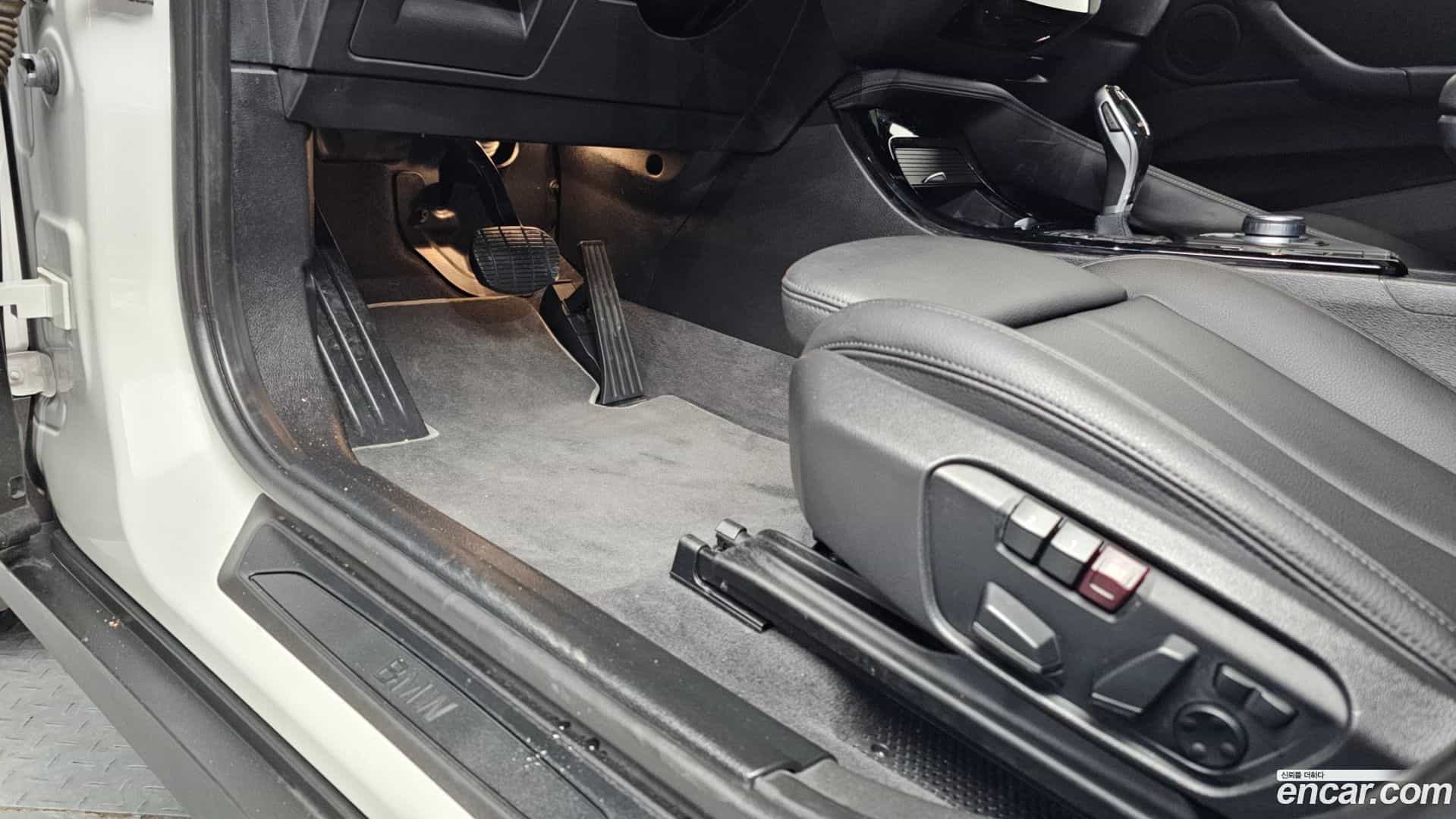 X2 (F39) BMW 2021.6-OPTION-022