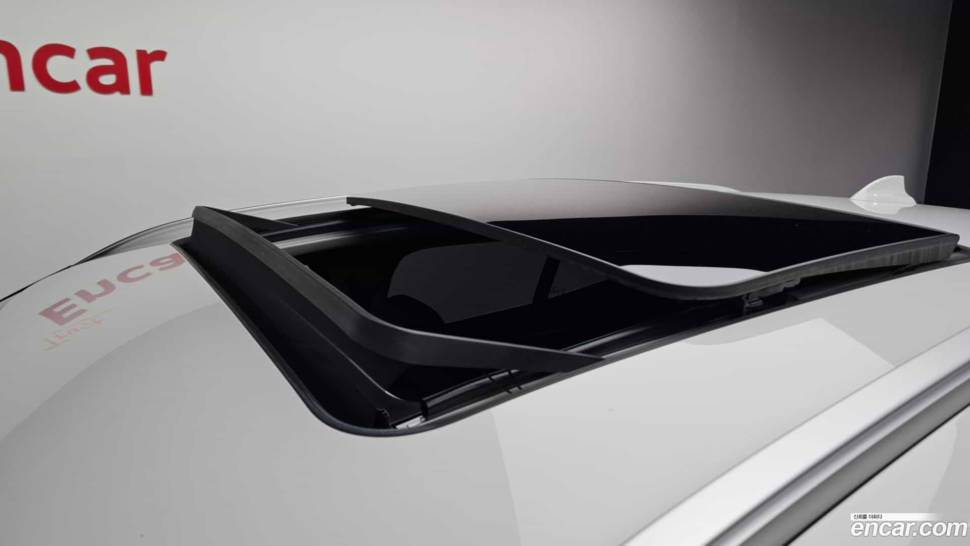X2 (F39) BMW 2021.6-OPTION-023