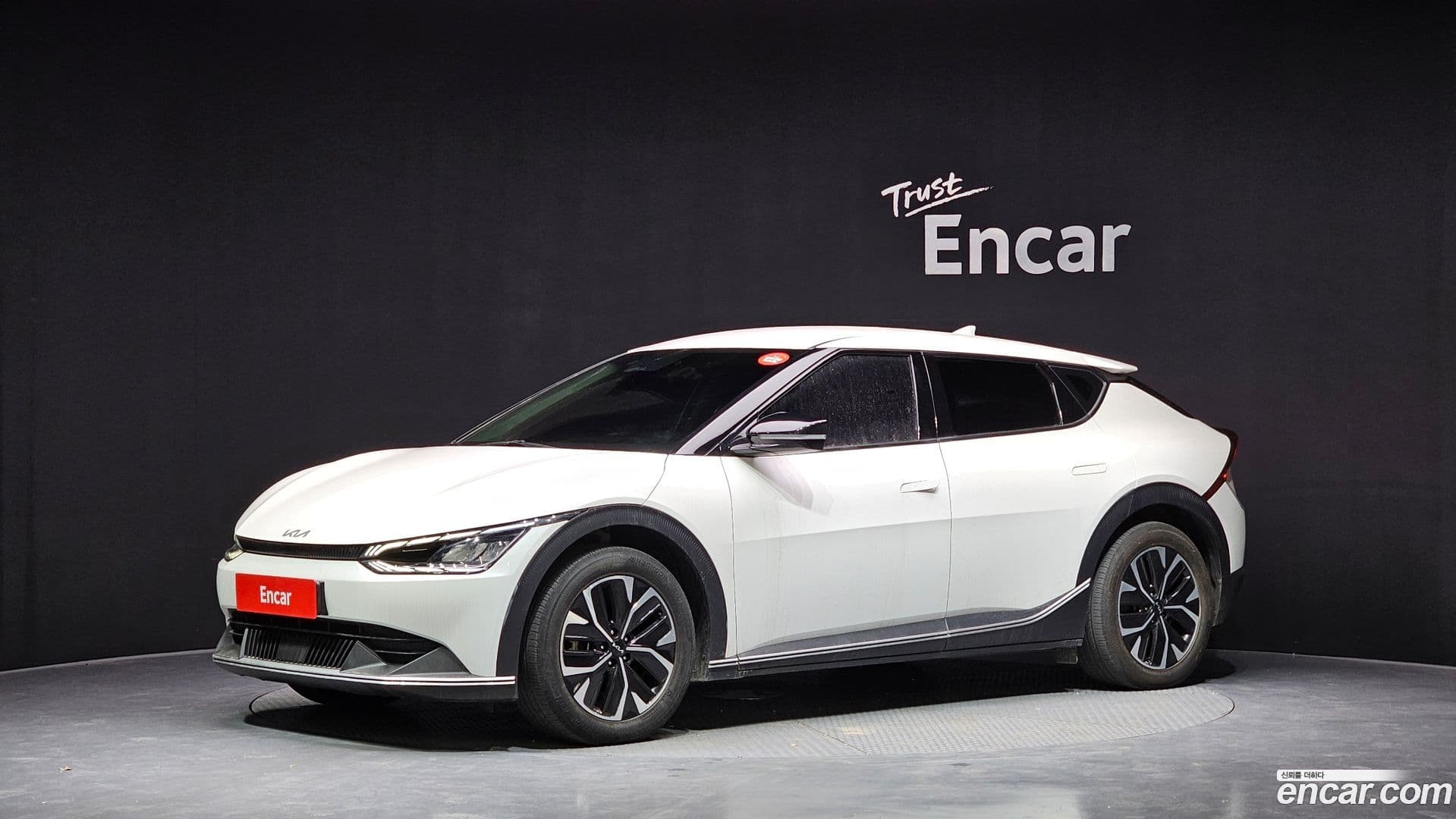 Main__Slider__Photo:EV6 Kia 2021.10-0