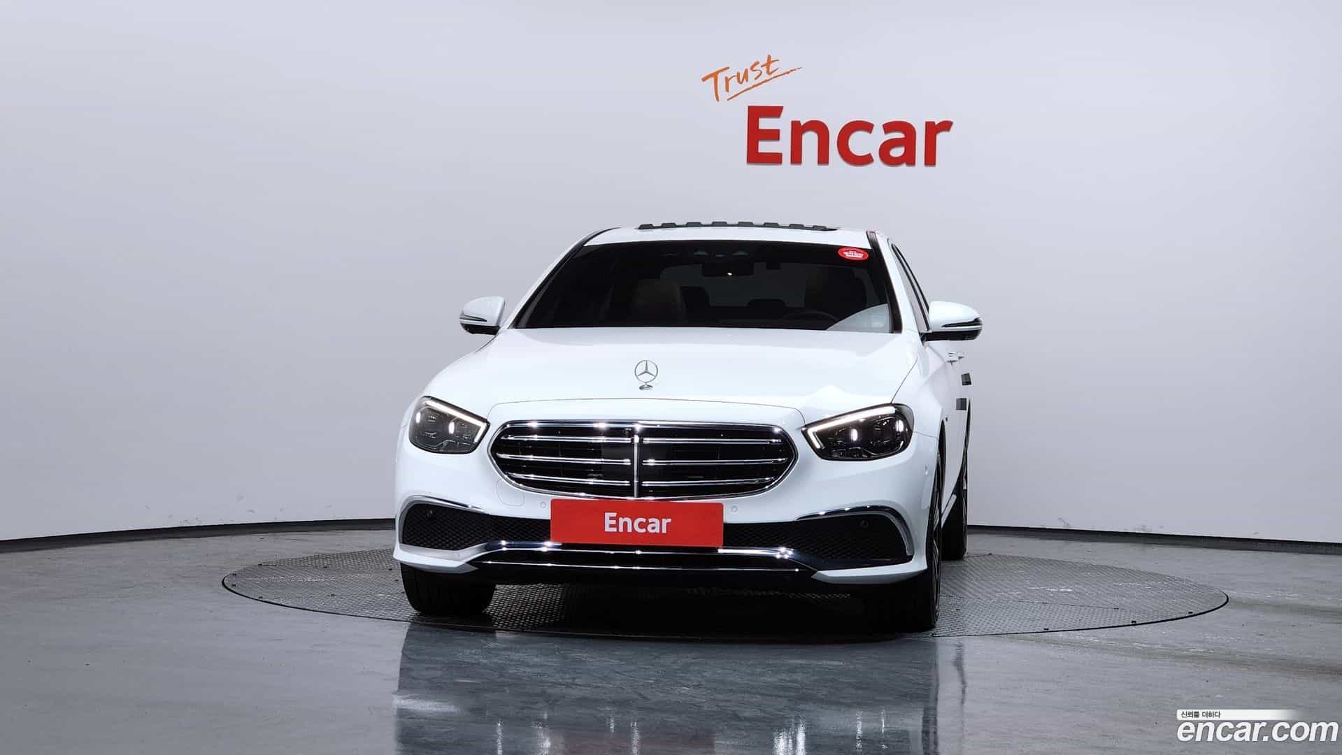 E-Class Mercedes-Benz 2020.11-OUTER-003