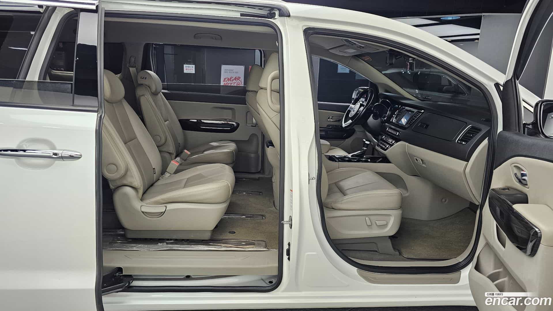 Canival Kia 2019.10-OPTION-016