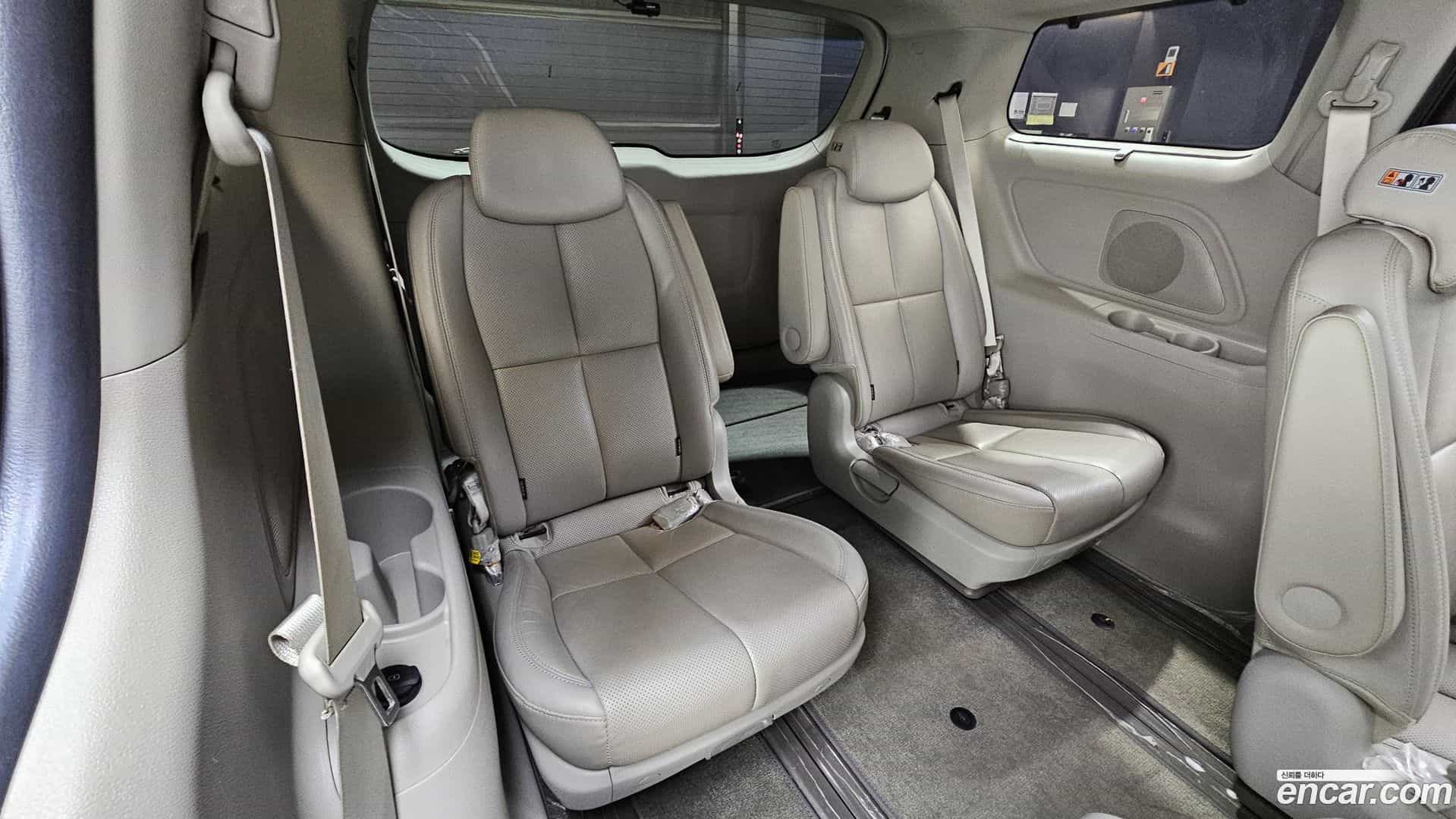 Canival Kia 2019.10-OPTION-017