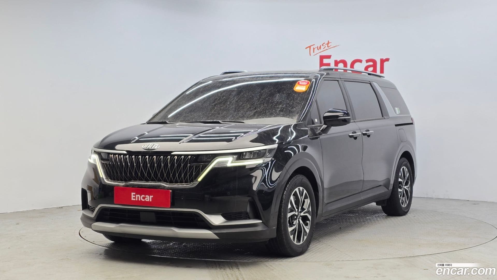Main__Slider__Photo:Canival Kia 2021.11-0