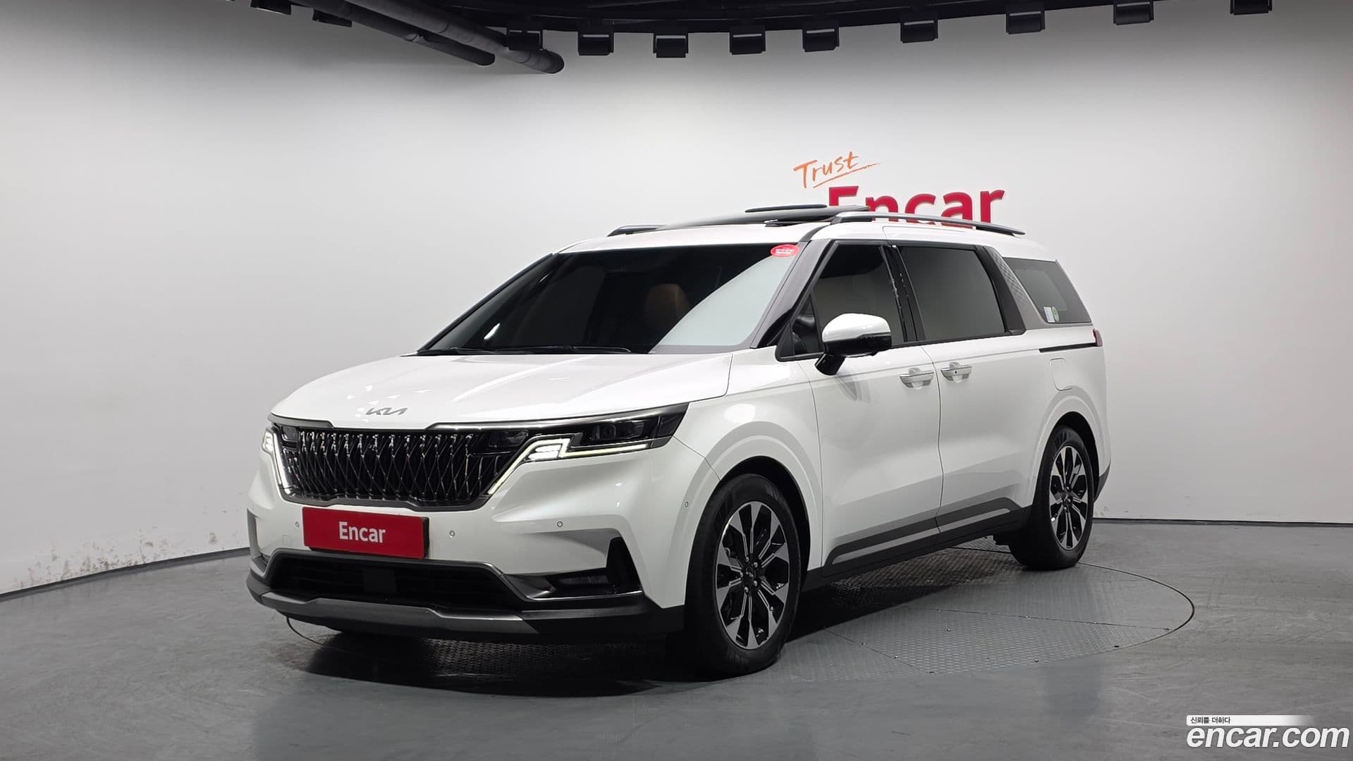 Main__Slider__Photo:Canival Kia 2021.7-0