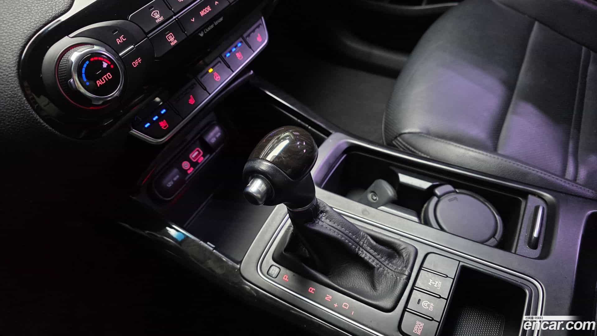 Sorento Kia 2015.11-INNER-009