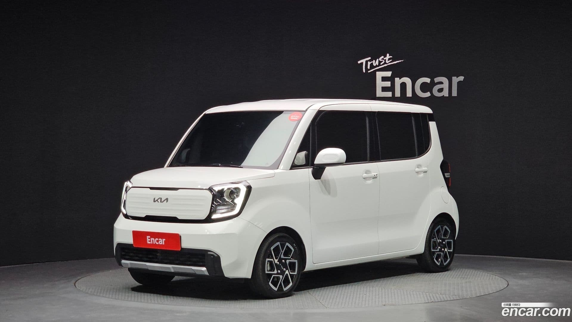 Main__Slider__Photo:RAY Kia 2024.6-0