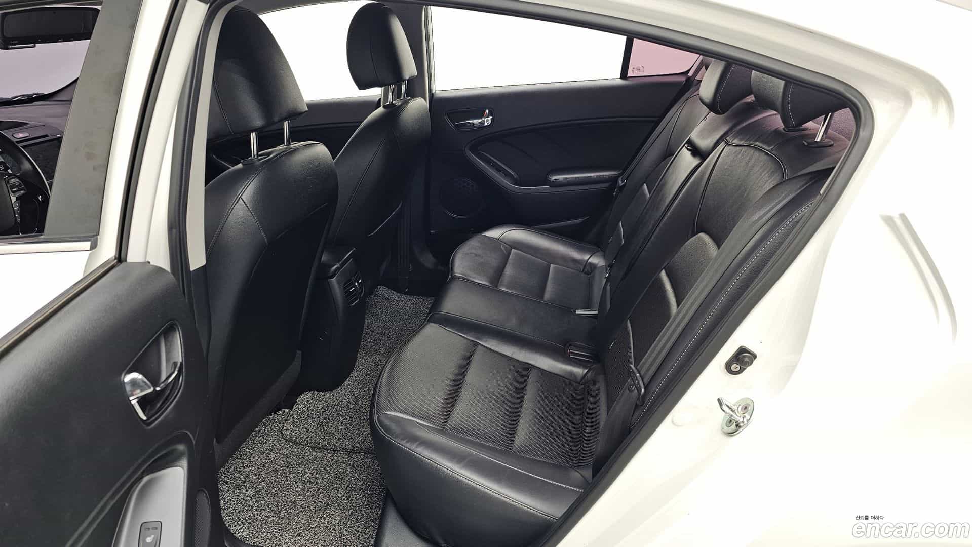 K3 Kia 2016.2-OPTION-016