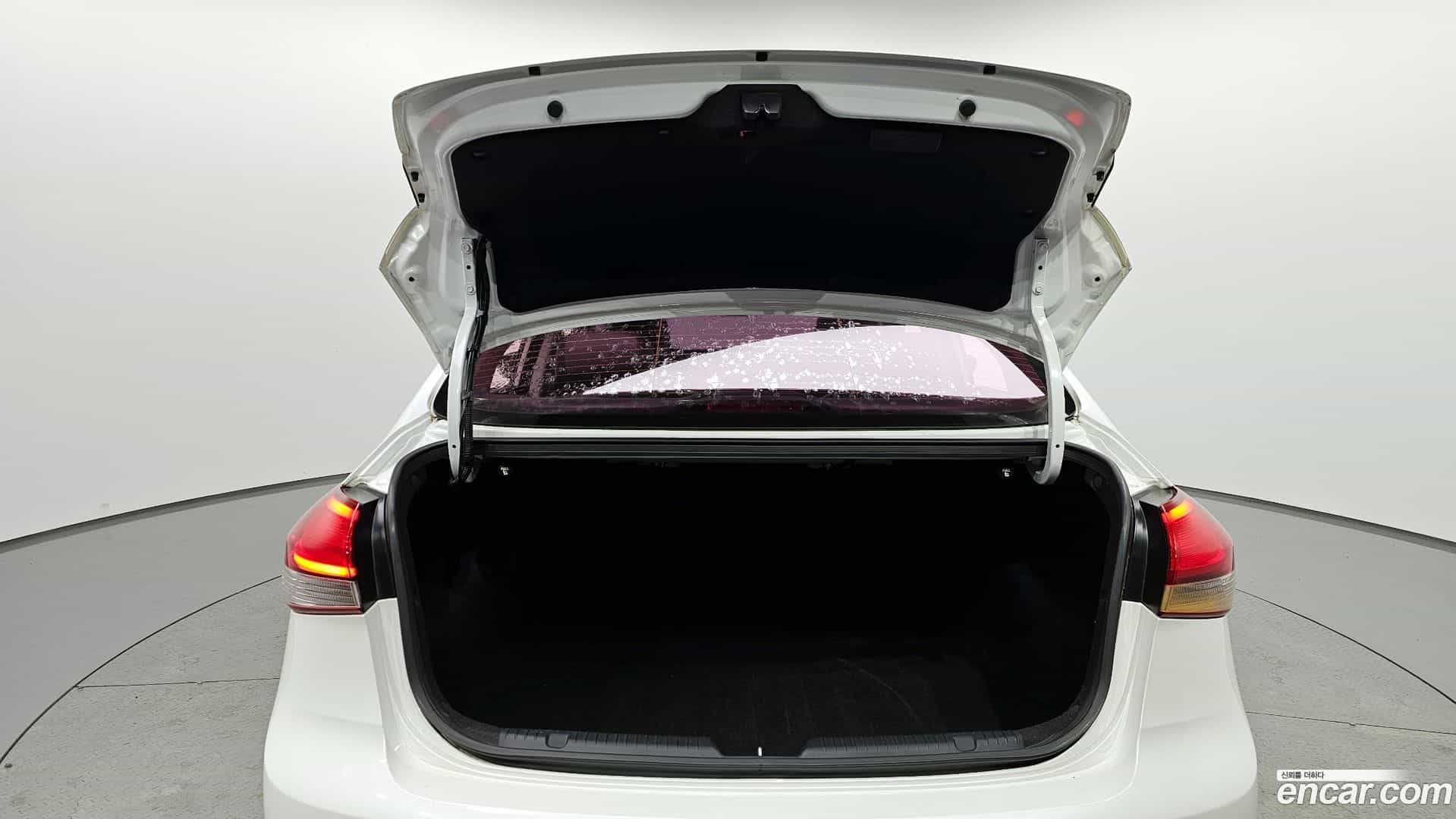 K3 Kia 2016.2-OPTION-024