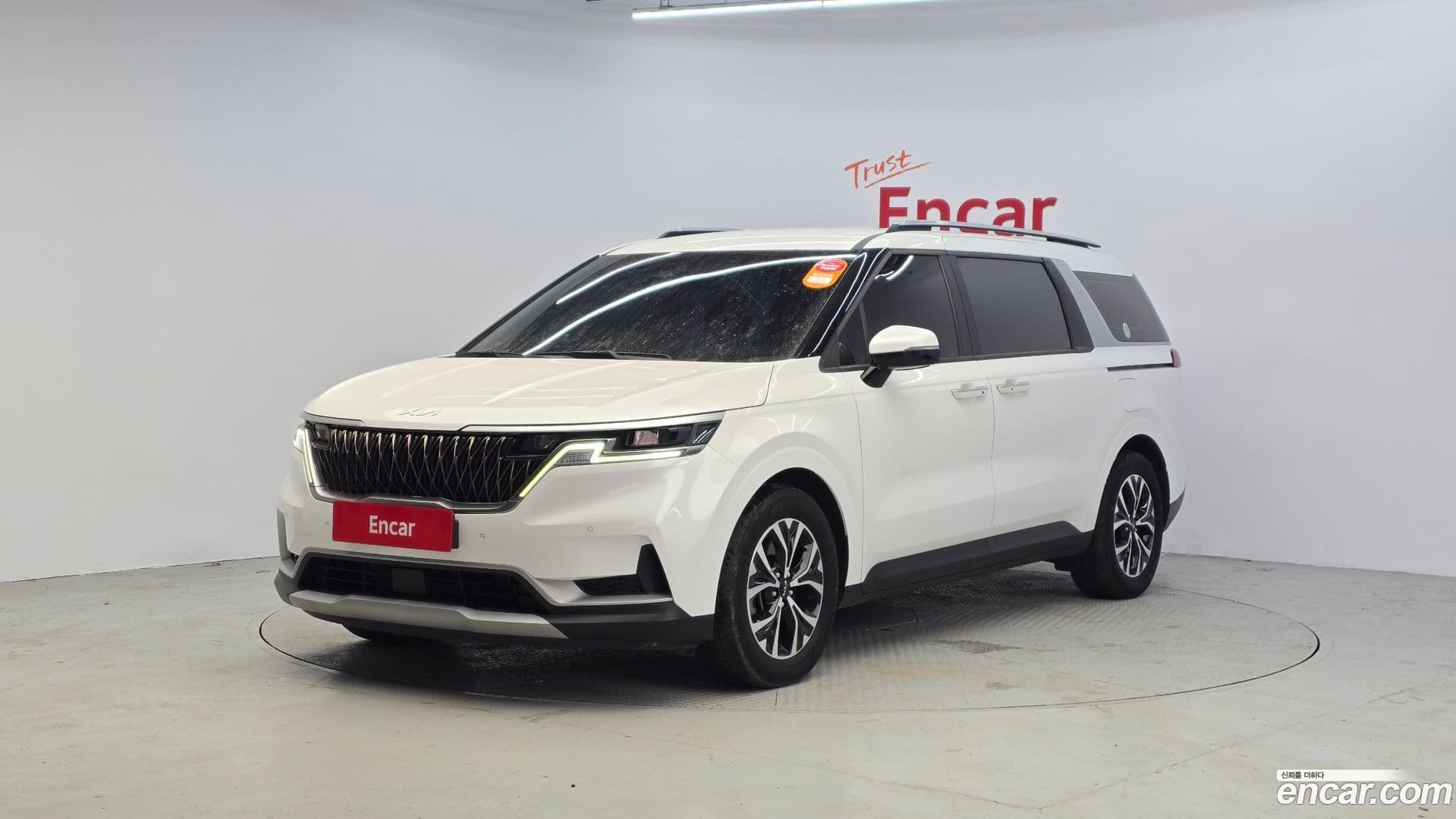 Main__Slider__Photo:Canival Kia 2021.11-0