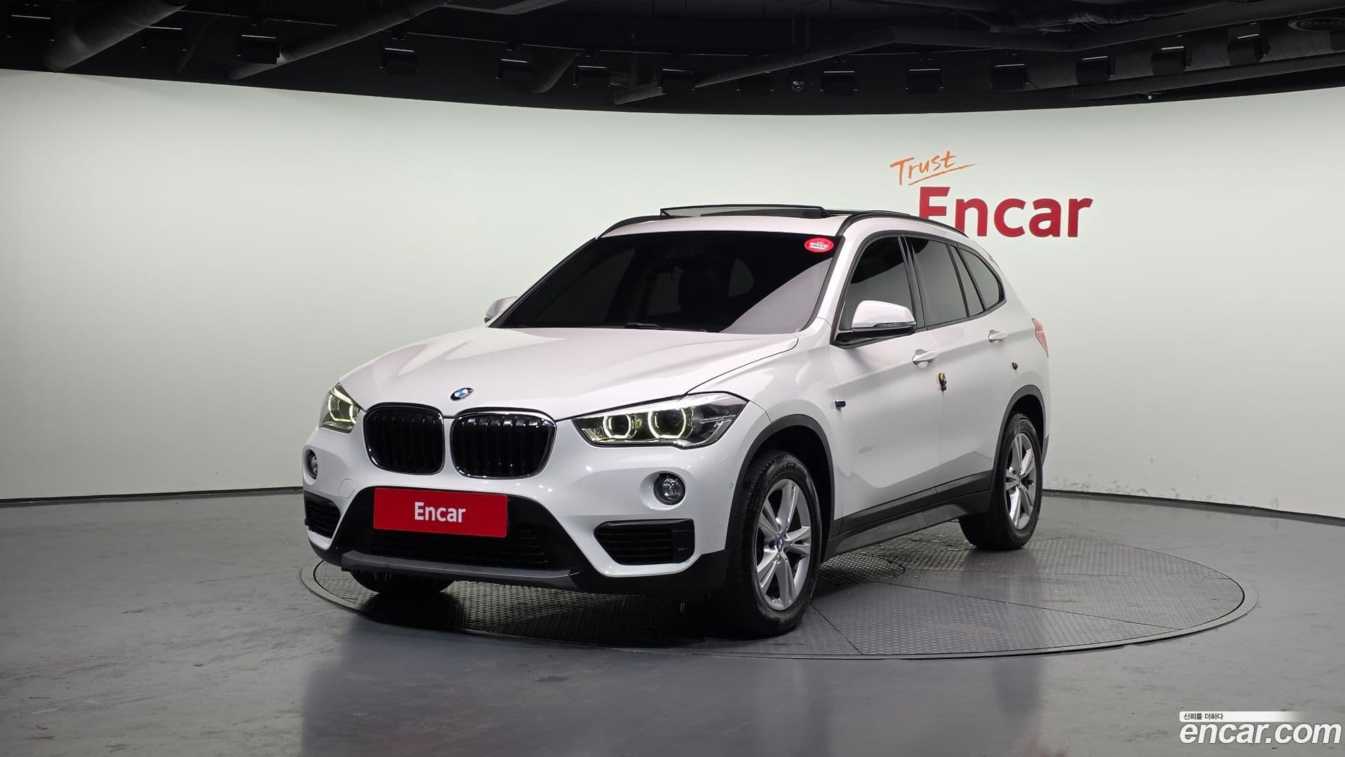 Main__Slider__Photo:X1 BMW 2016.9-0
