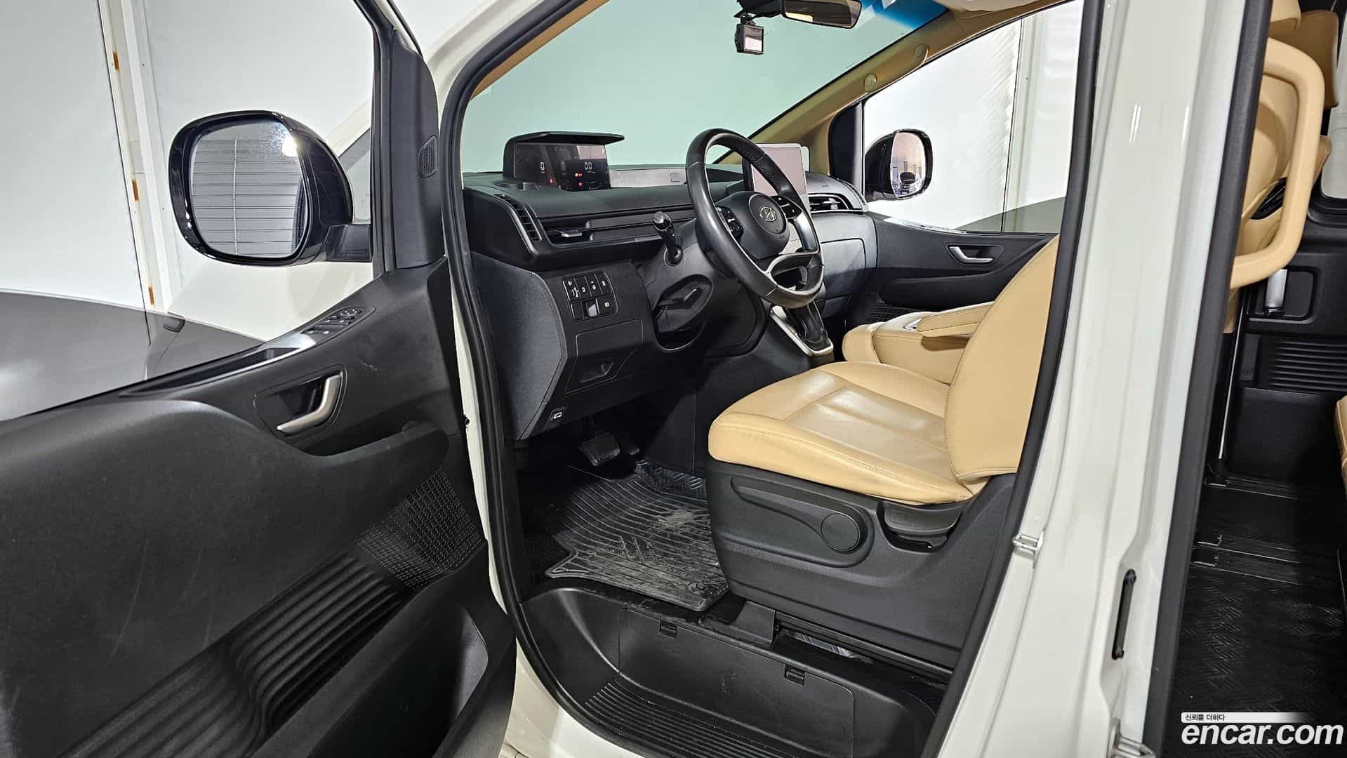 Staria Hyundai 2021.6-INNER-010