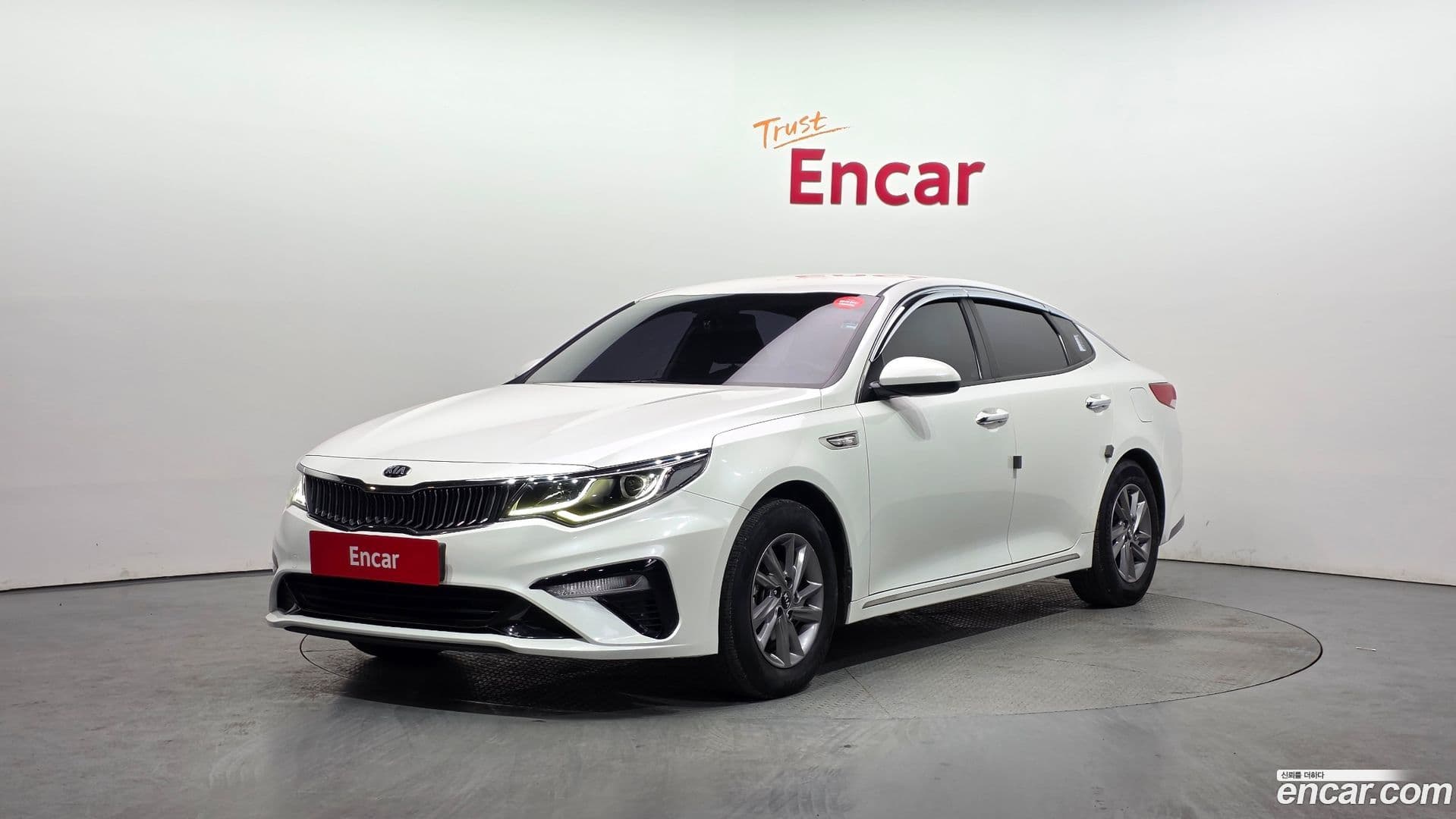 Main__Slider__Photo:K5 Kia 2018.3-0